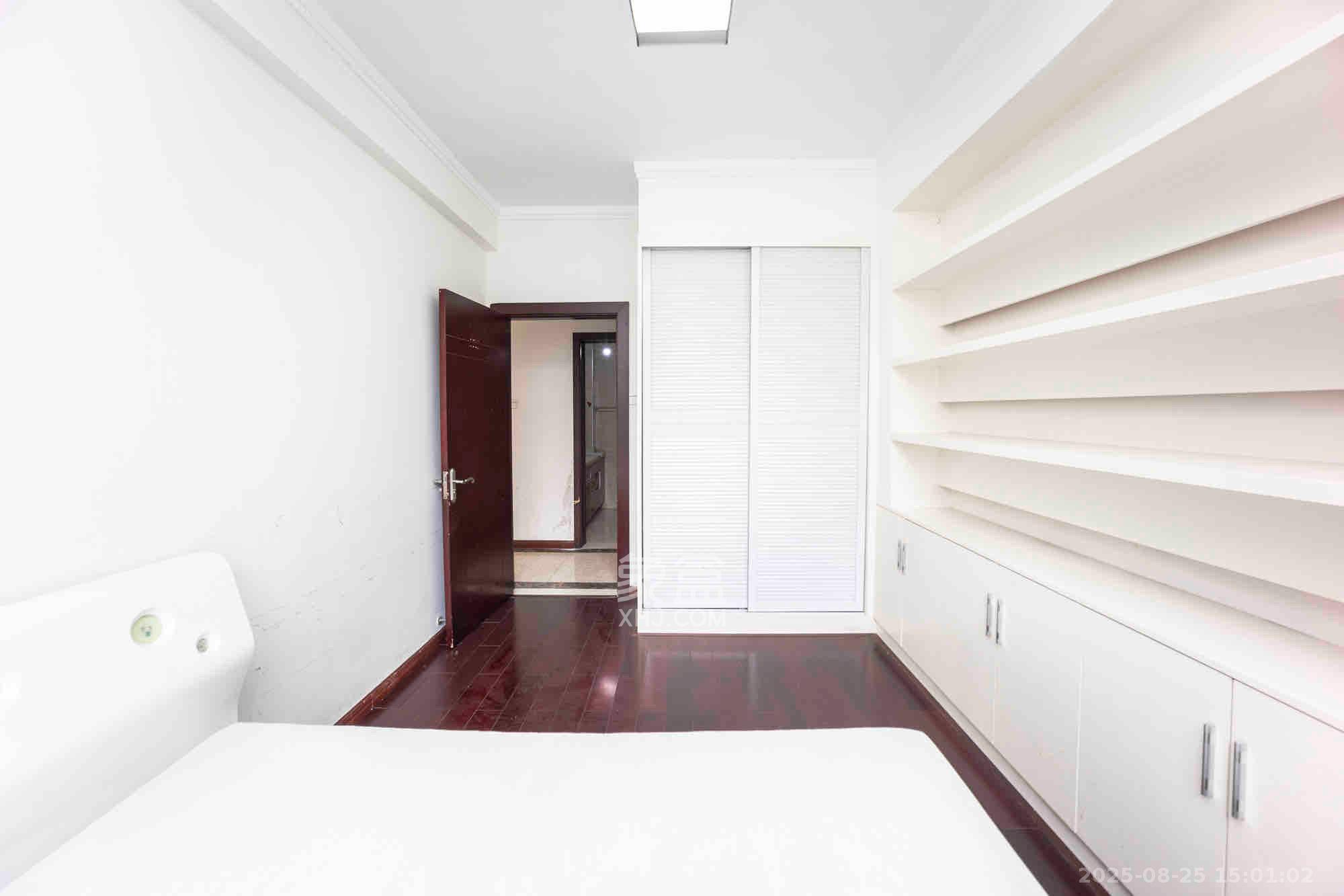 湘江世纪城星江苑  4室2厅2卫    4300.0元/月室内图