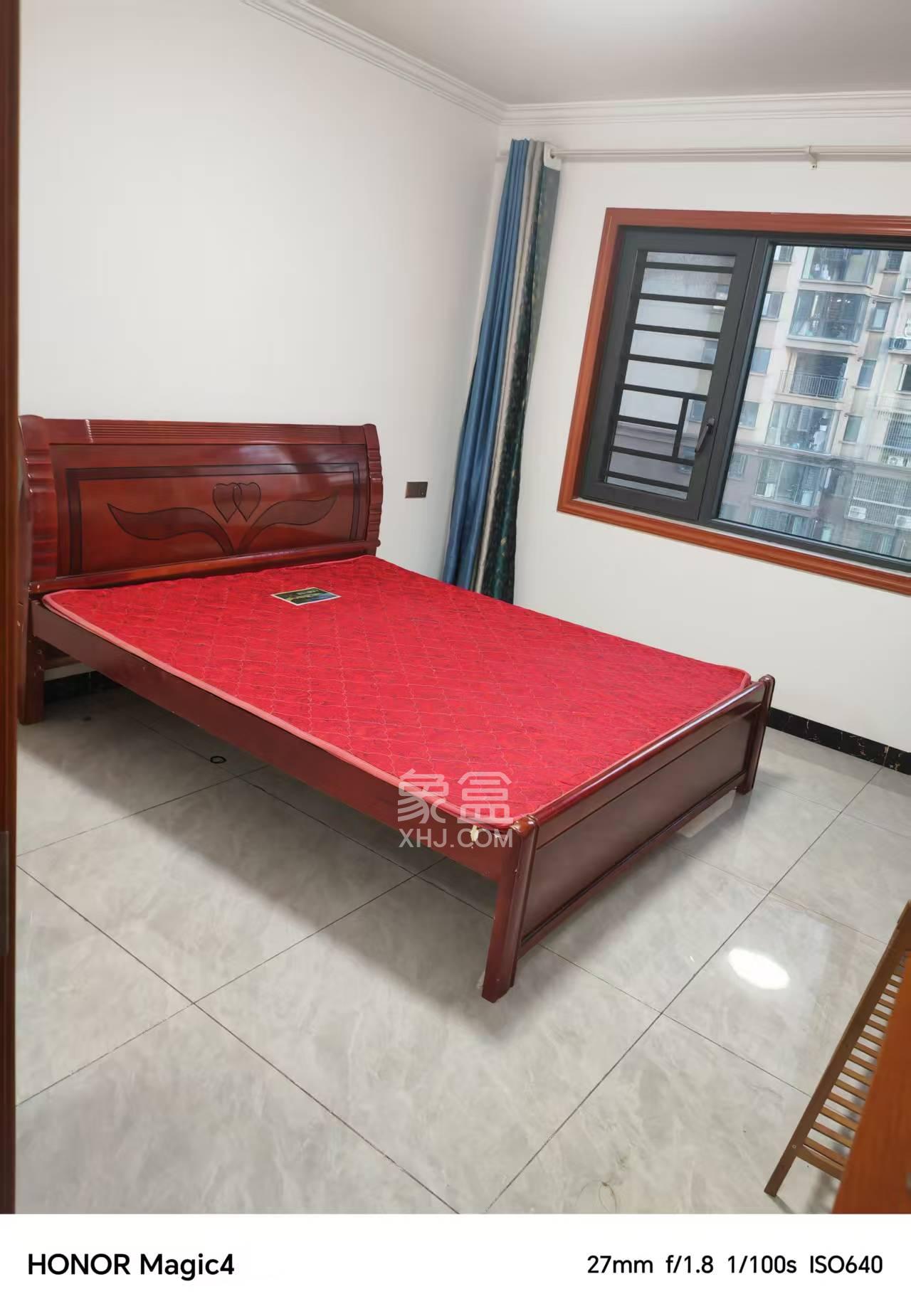翠隐佳苑  3室2厅2卫   2200.00元/月室内图