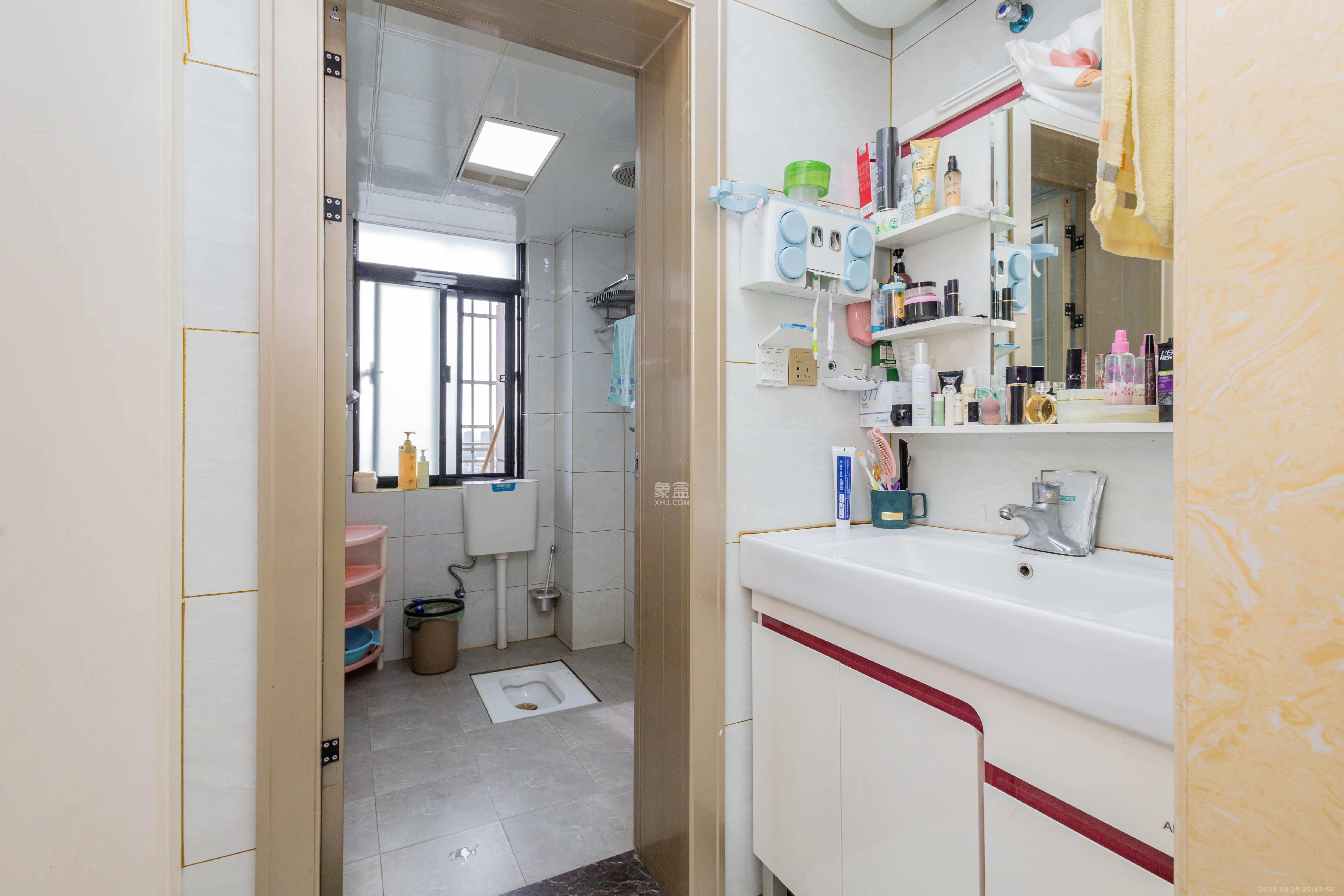 未来蜂巢 3室2厅1卫 69.0万 未来蜂巢 3室2厅1卫 69.0万卫生间