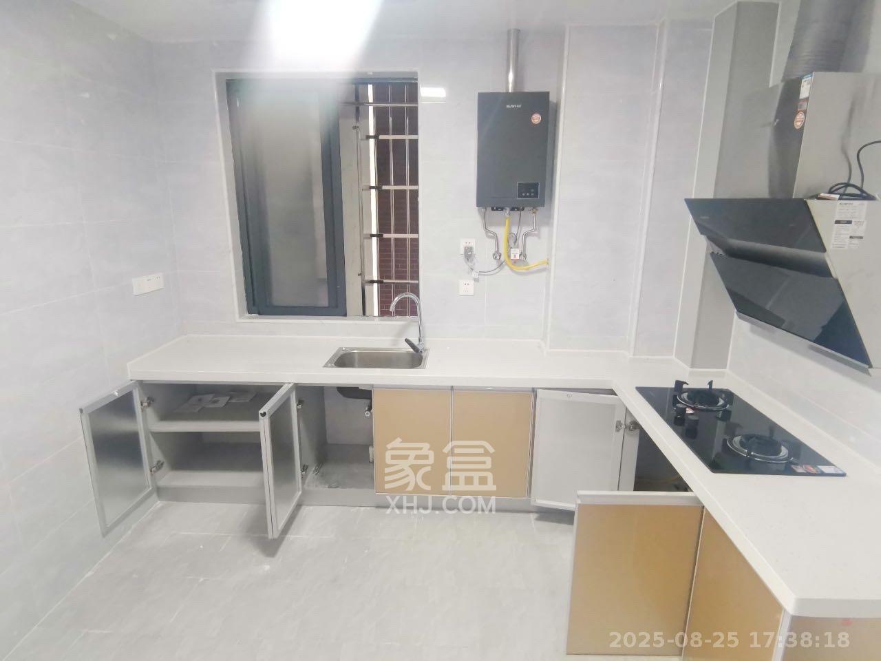 山水霖城(植物原著)  3室2厅2卫    2600.0元/月 山水霖城(植物原著)  3室2厅2卫    2600.0元/月室内图