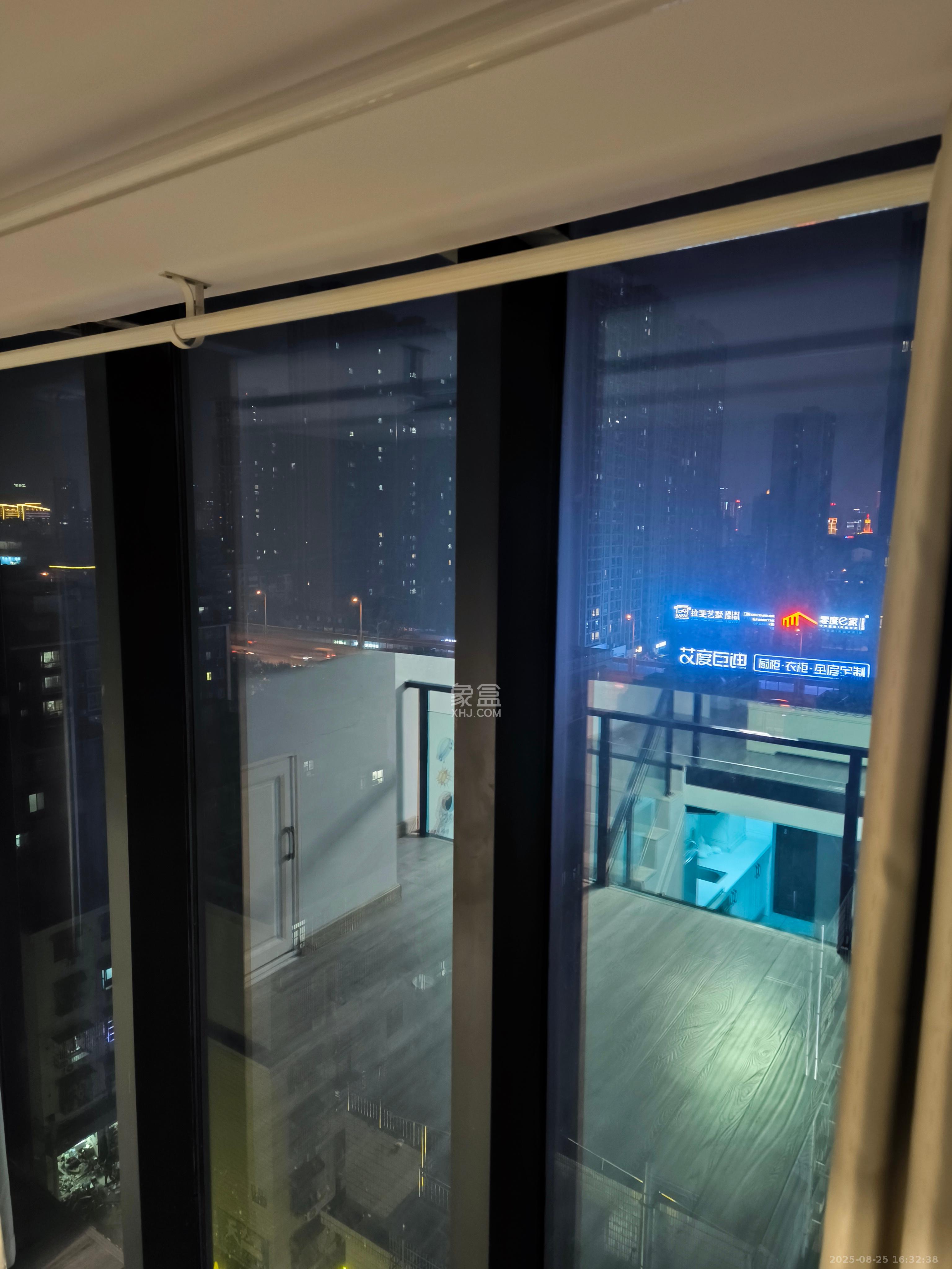 东盈商业广场(华泉城市广场)  1室1厅1卫    2300.0元/月 东盈商业广场(华泉城市广场)  1室1厅1卫    2300.0元/月室内图