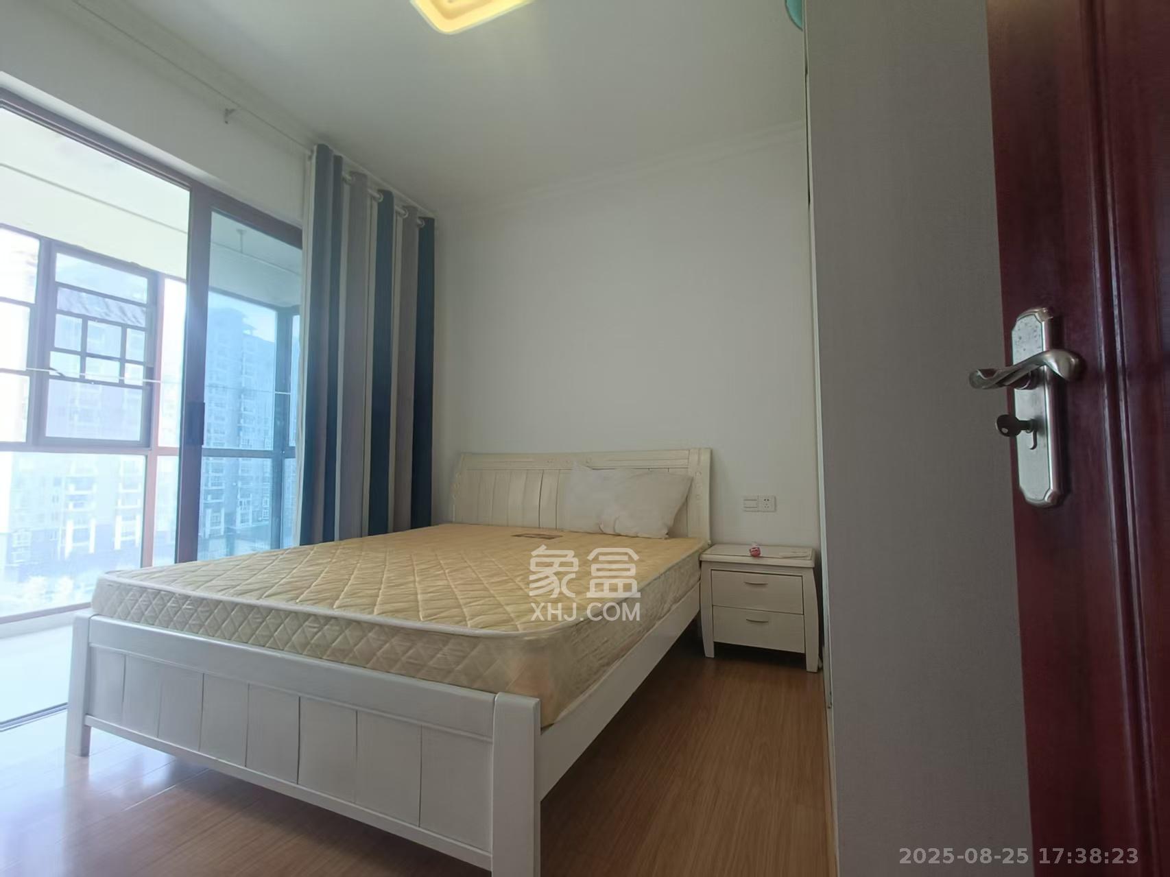 万里时代  2室2厅1卫    2100.0元/月室内图