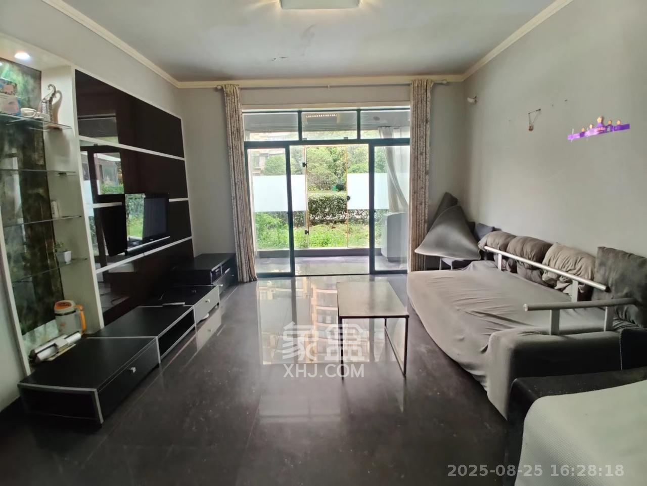 圣爵菲斯 2室2厅1卫 2000.0元/月 圣爵菲斯 2室2厅1卫 2000.0元/月室内图