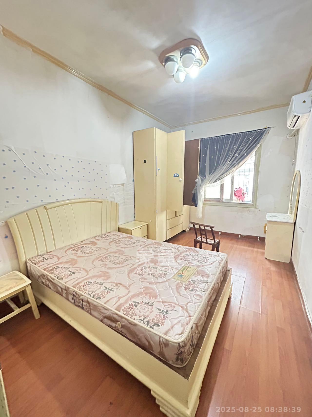 湖南省轻工业品进出口公司宿舍/外贸宿舍  2室1厅1卫    1500.0元/月 湖南省轻工业品进出口公司宿舍/外贸宿舍  2室1厅1卫    1500.0元/月室内图