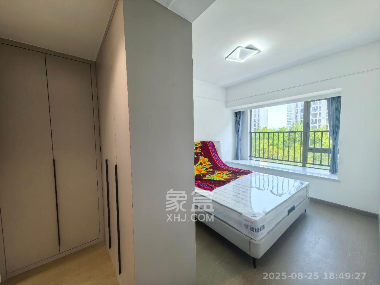 阳光城翡丽云邸  3室2厅2卫   2500.00元/月室内图