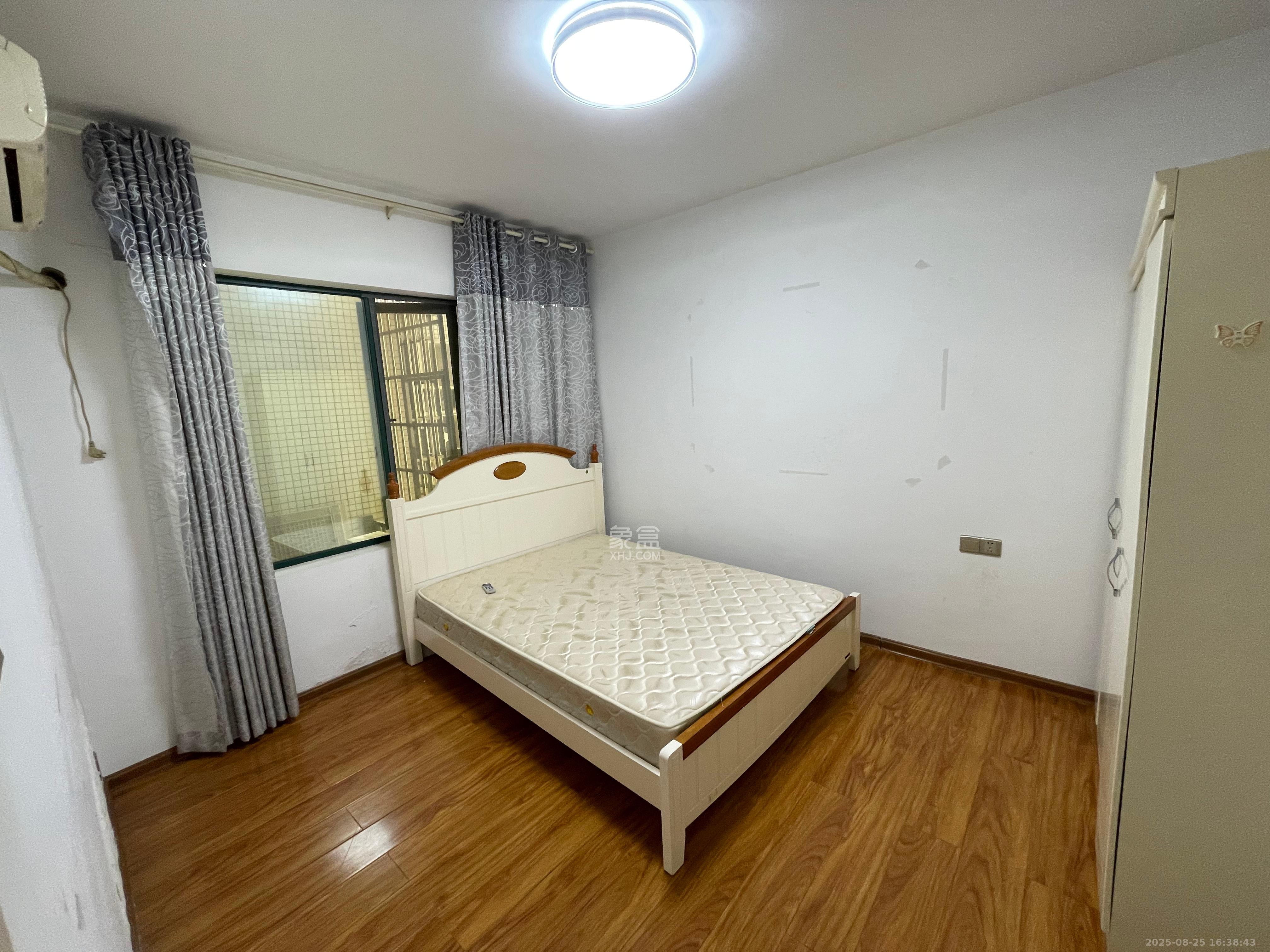 湖韵佳苑 2室2厅1卫 2500.0元/月 湖韵佳苑 2室2厅1卫 2500.0元/月室内图