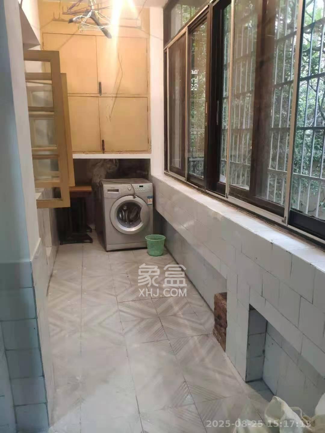 中国人民财产股份公司宿舍（人民保险公司宿舍）  2室1厅1卫    1600.0元/月室内图