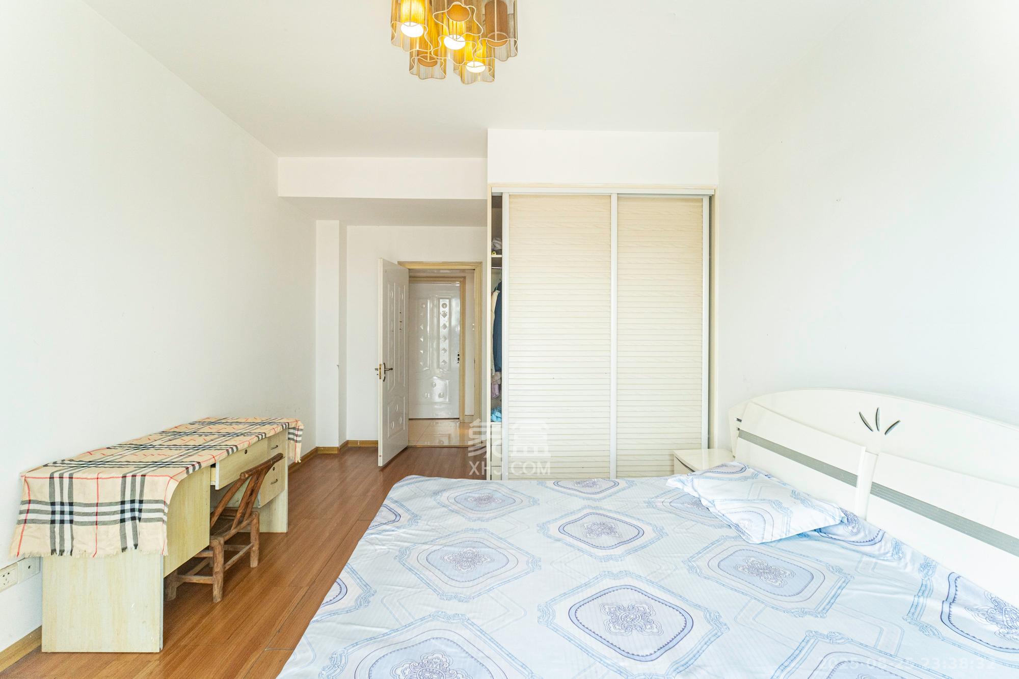 幸福洋房 3室2厅2卫 59.8万 幸福洋房 3室2厅2卫 59.8万卧室