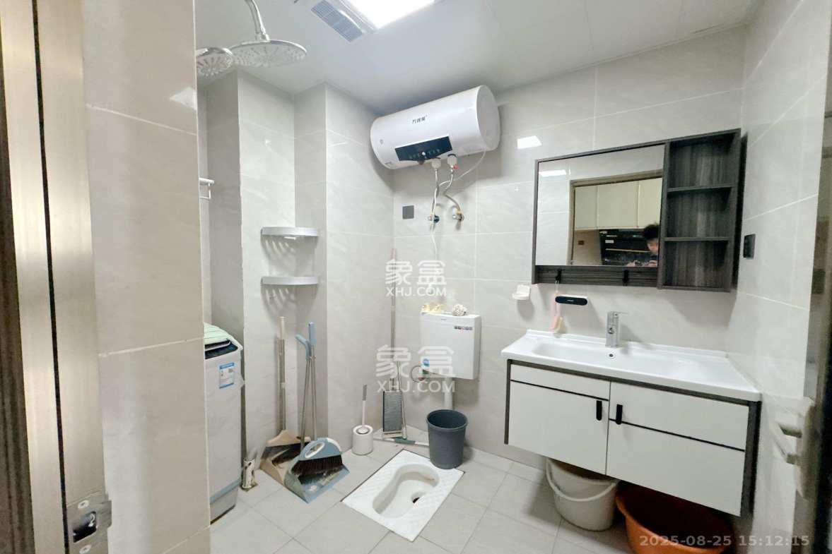 润和国际广场 1室1厅1卫 1900.0元/月 润和国际广场 1室1厅1卫 1900.0元/月室内图