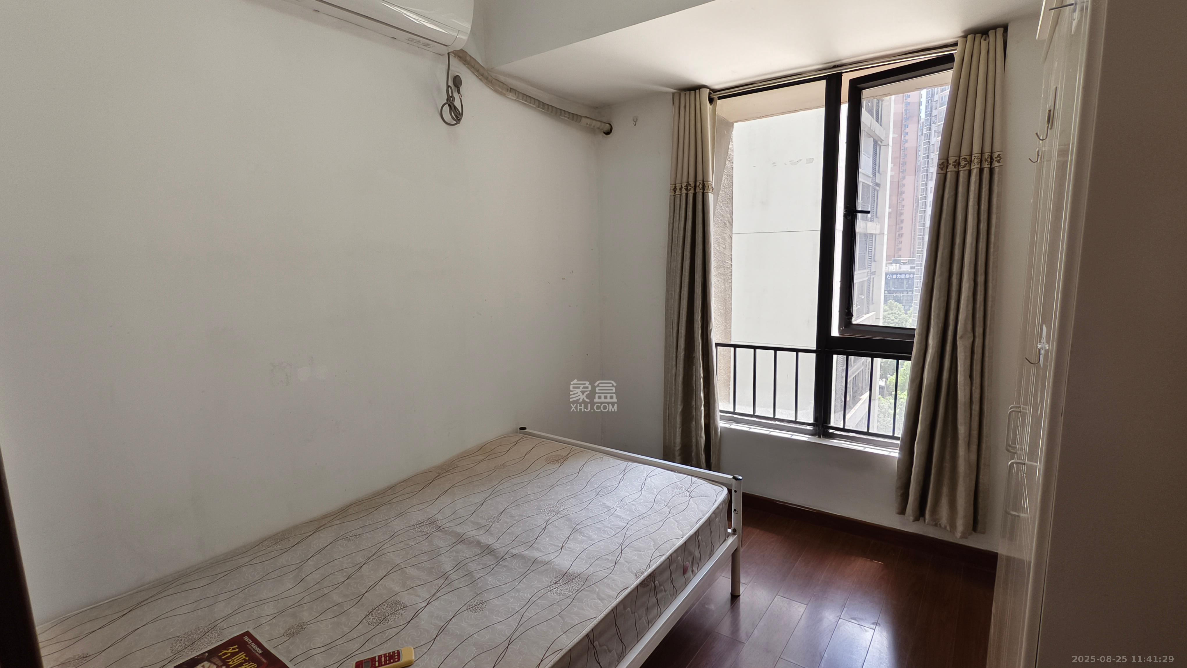 万科城市花园 3室2厅2卫 2000.0元/月 万科城市花园 3室2厅2卫 2000.0元/月室内图