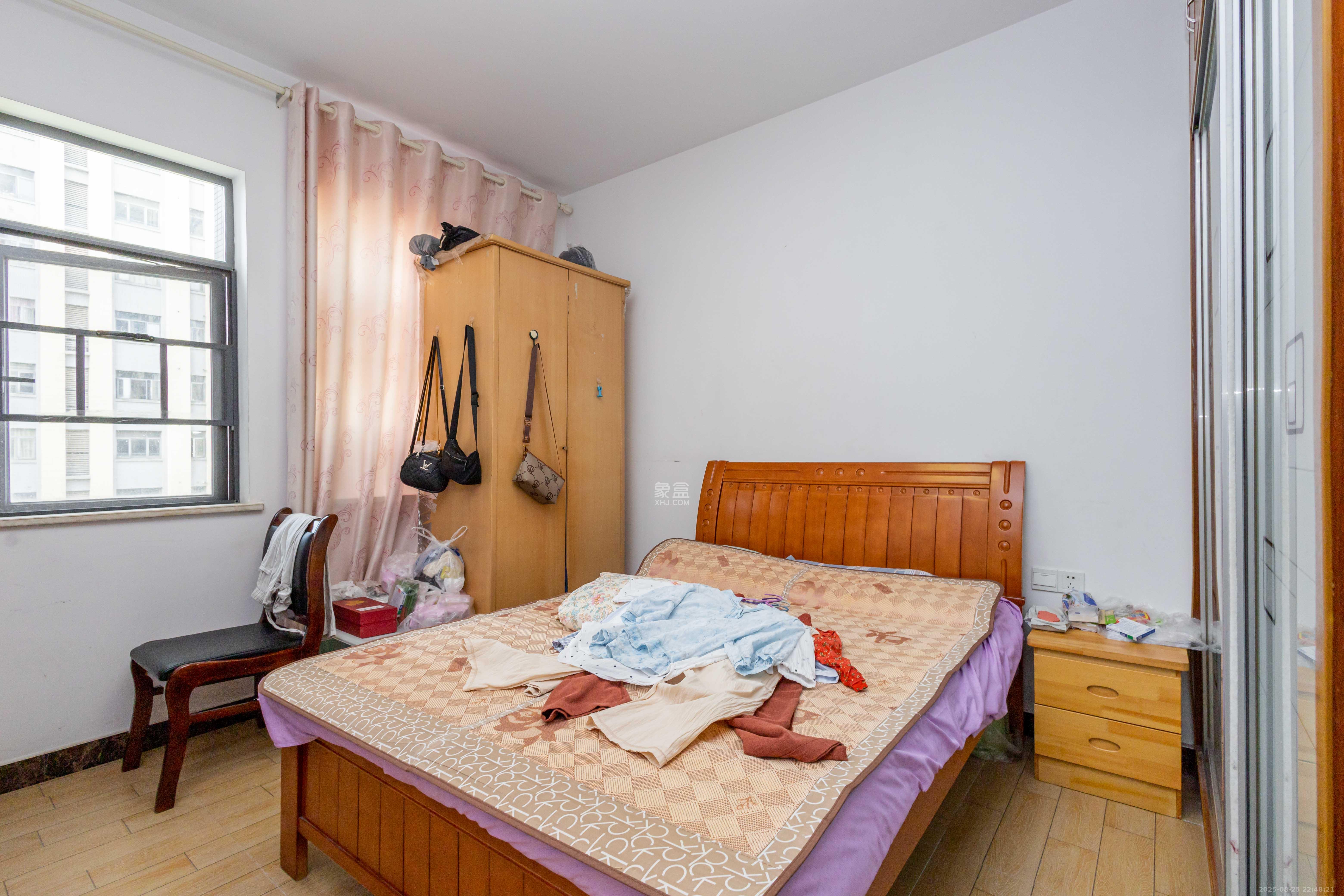 中交中央公园D2区 2室1厅1卫 92.0万 中交中央公园D2区 2室1厅1卫 92.0万卧室