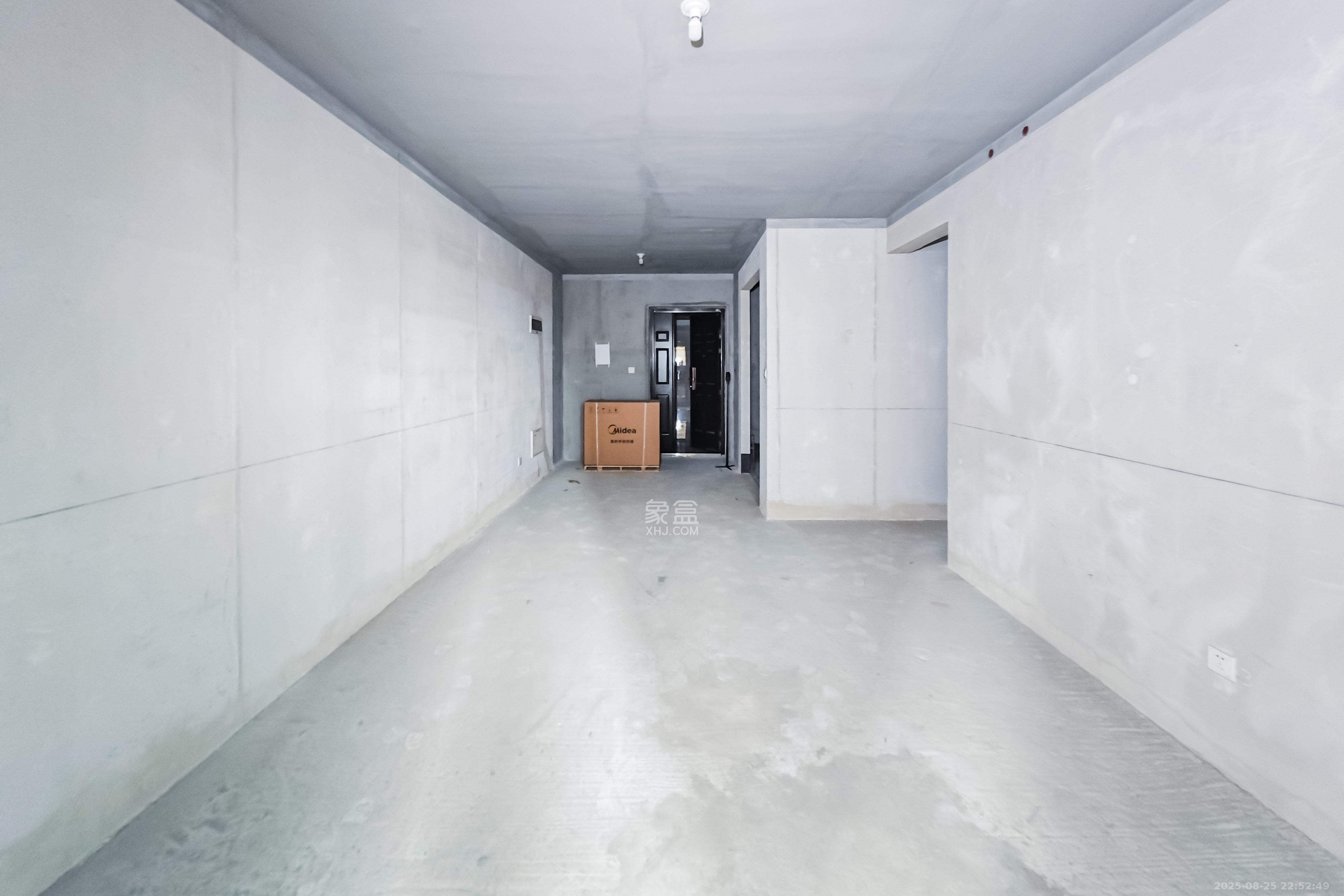 中天星耀城 3室2厅2卫 104.0万 中天星耀城 3室2厅2卫 104.0万客厅