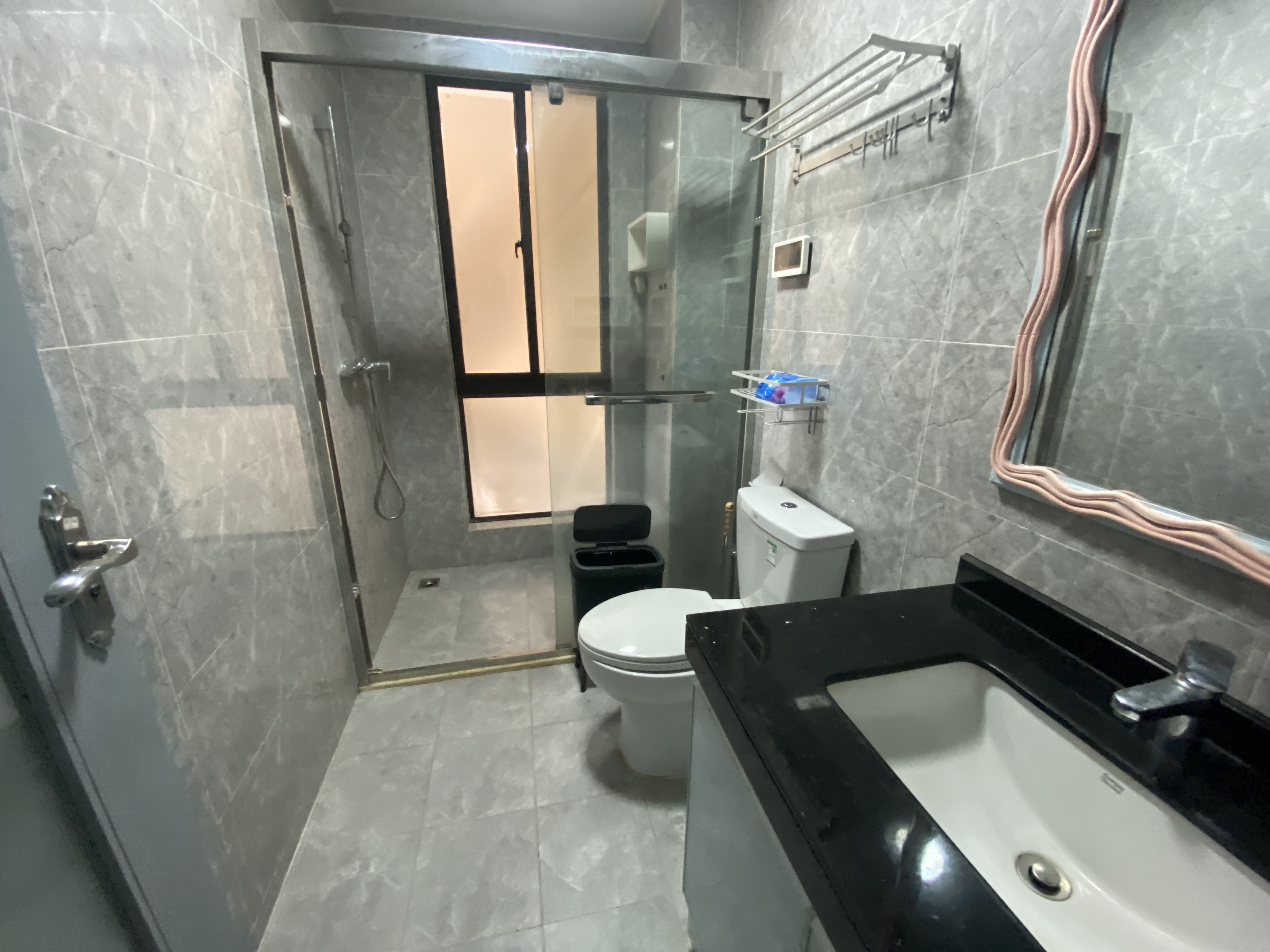 滨江世纪佳城(北区) 3室2厅2卫 2400.0元/月 滨江世纪佳城(北区) 3室2厅2卫 2400.0元/月室内图