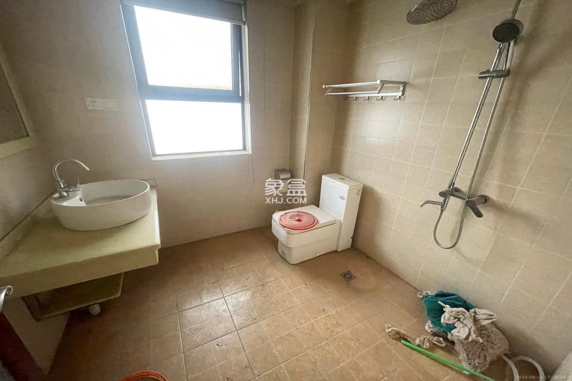 北京御园一二期(国泰嘉园) 3室2厅2卫 3000.0元/月 北京御园一二期(国泰嘉园) 3室2厅2卫 3000.0元/月室内图