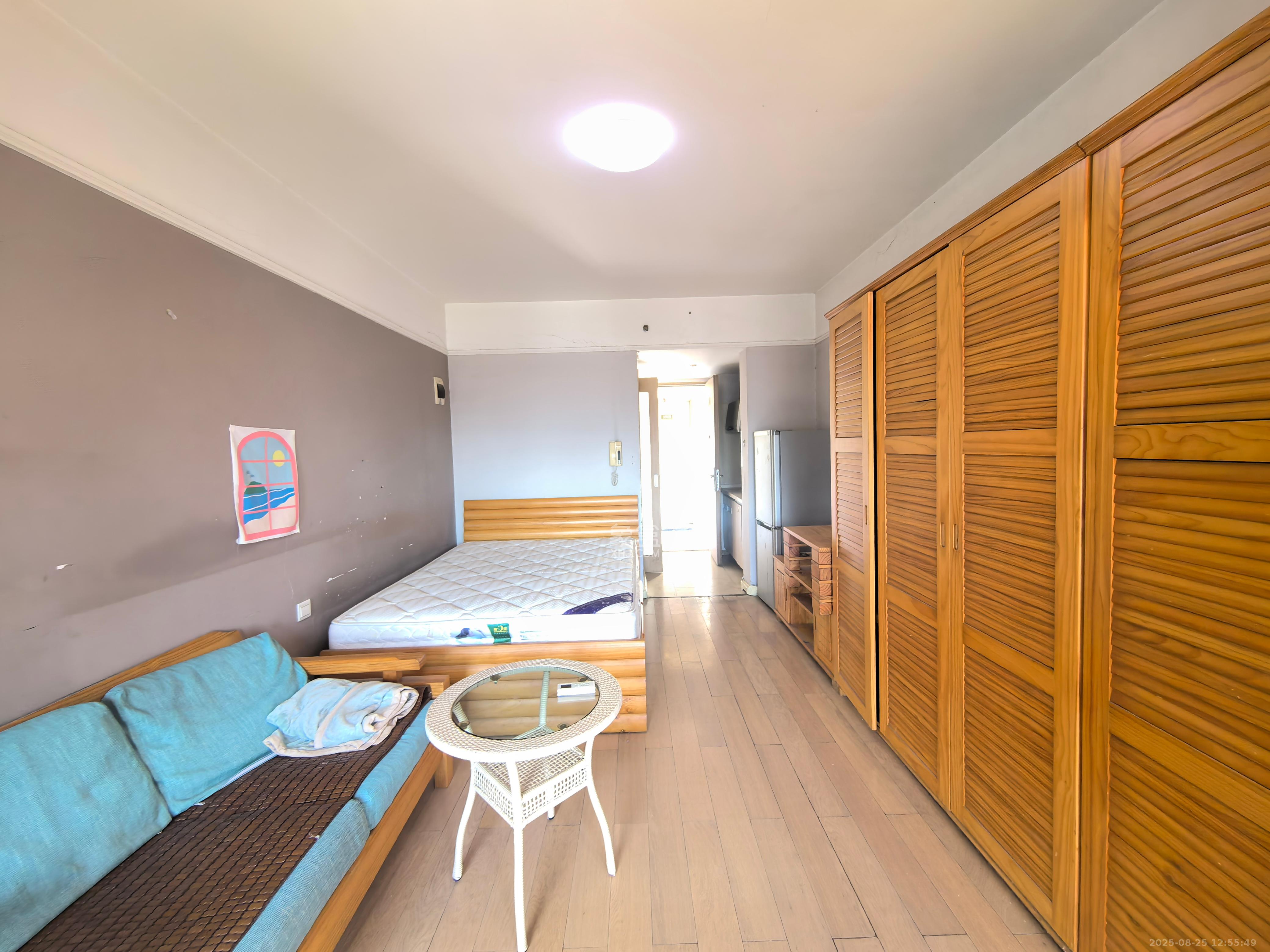 万科金色家园  1室1厅1卫    1100.0元/月 万科金色家园  1室1厅1卫    1100.0元/月室内图