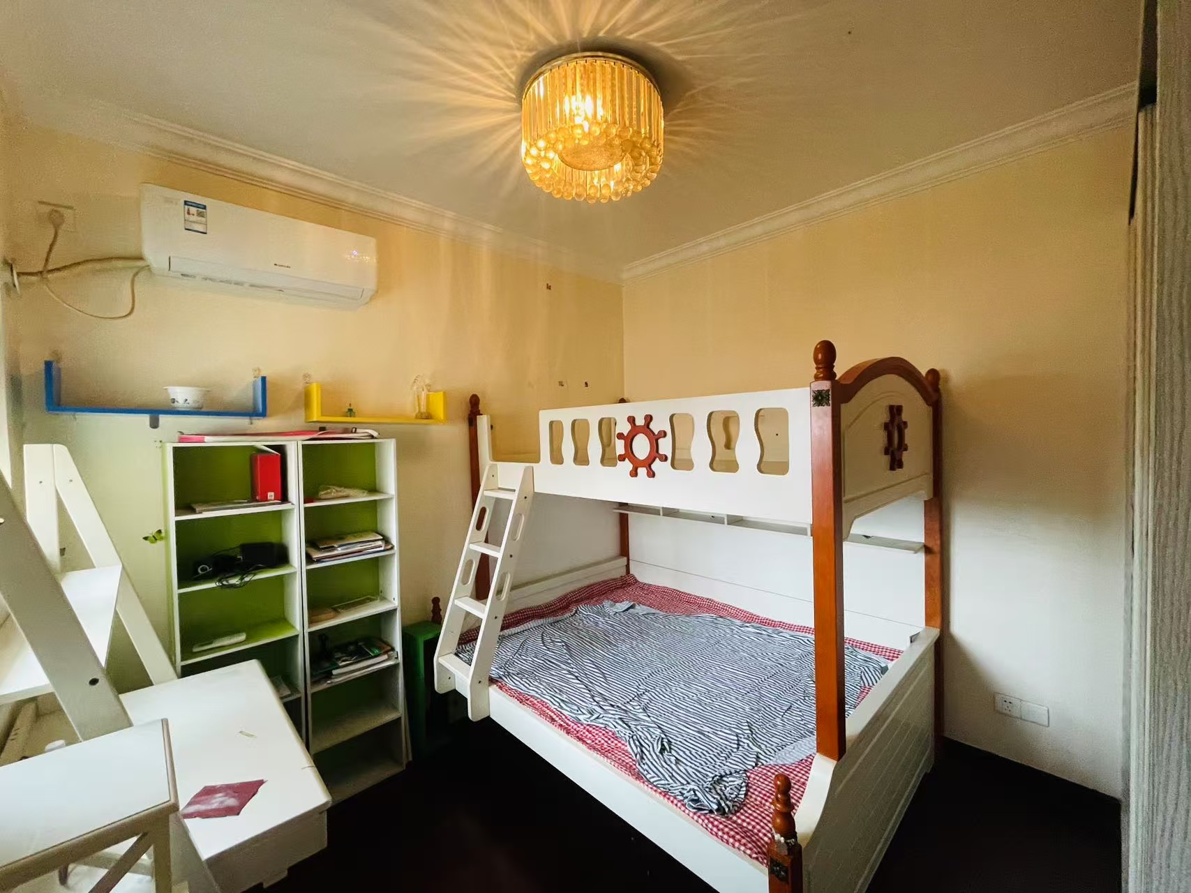 恒大绿洲 2室2厅1卫 1600.00元/月 恒大绿洲 2室2厅1卫 1600.00元/月室内图