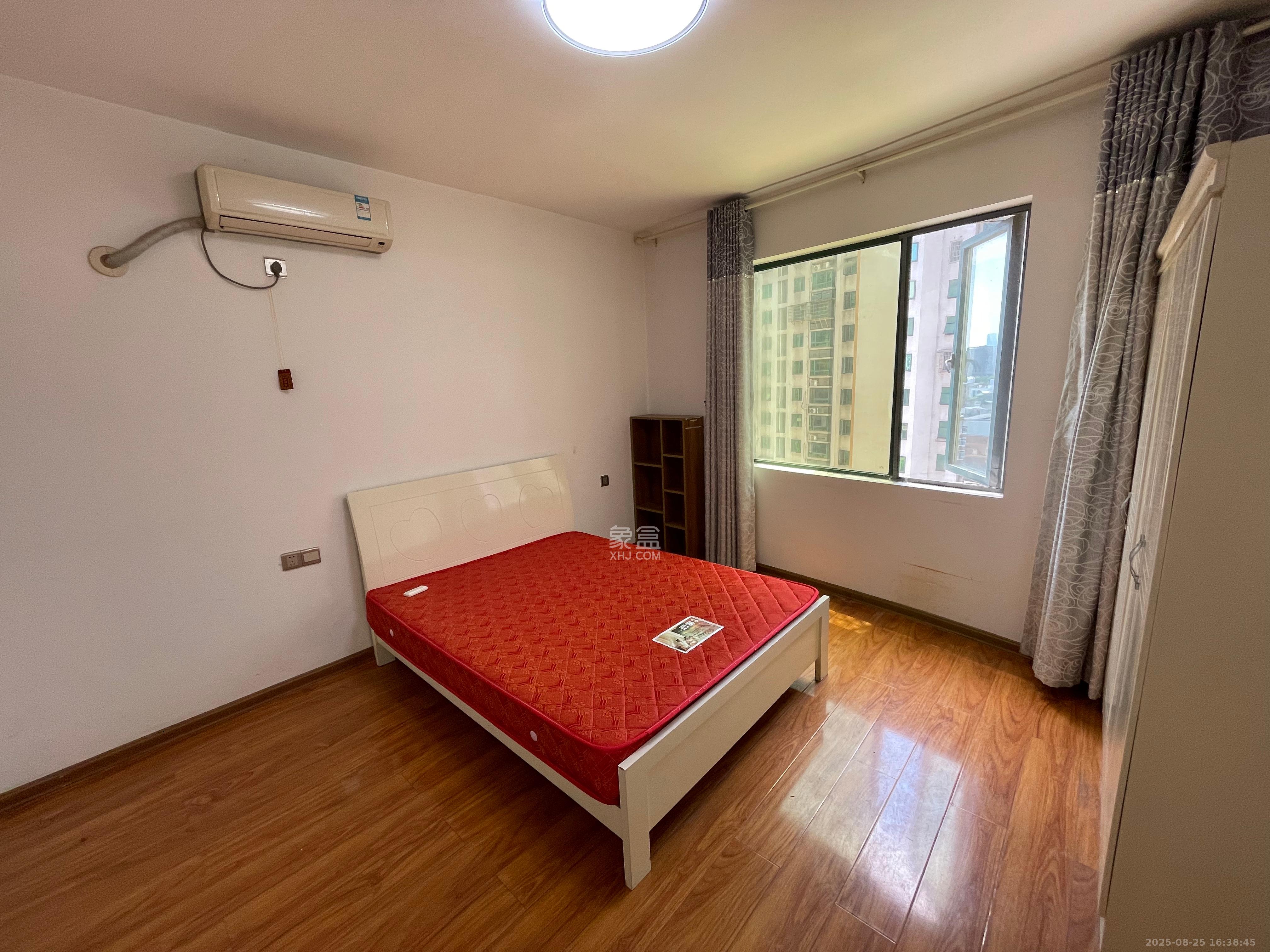 湖韵佳苑 2室2厅1卫 2500.0元/月 湖韵佳苑 2室2厅1卫 2500.0元/月室内图