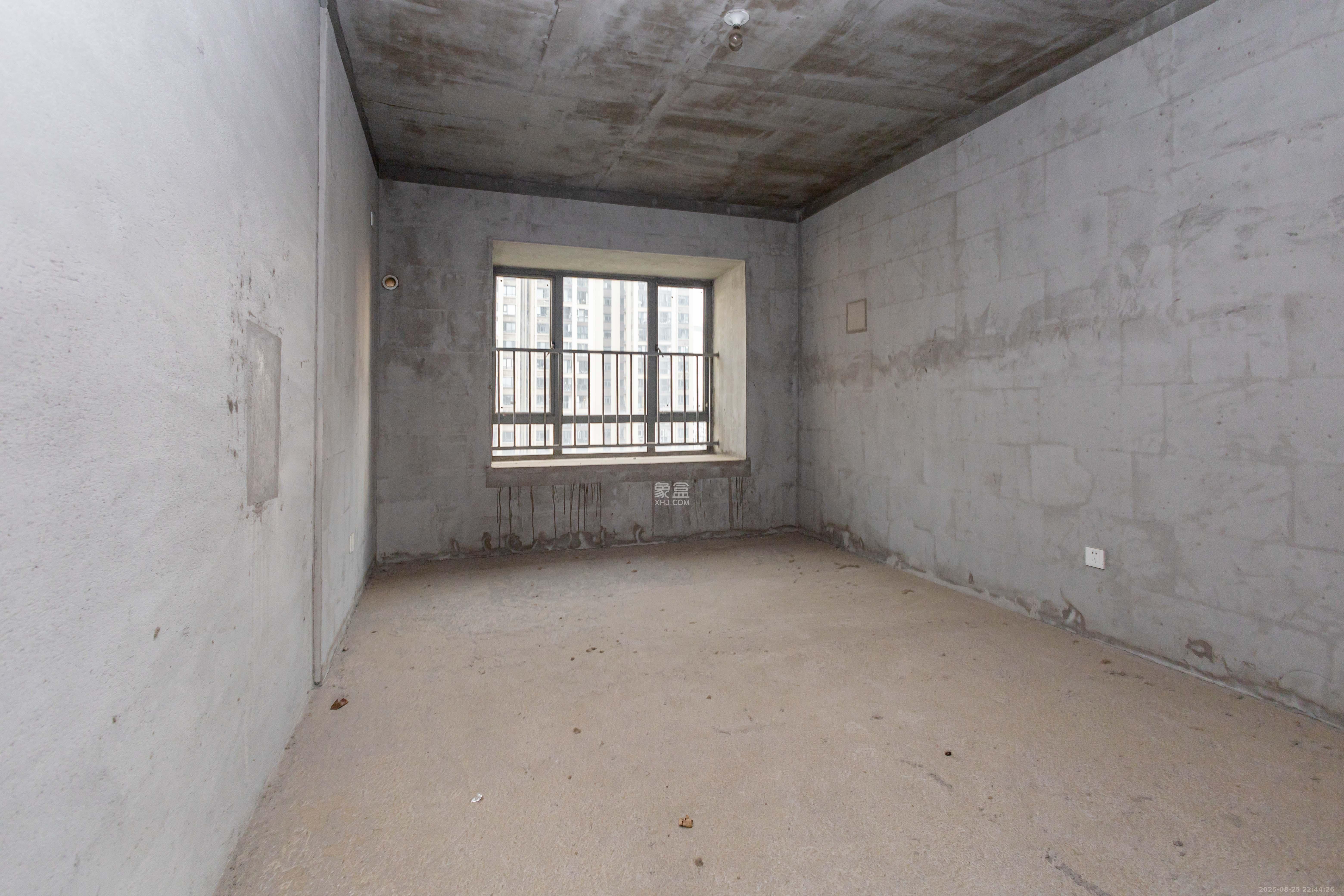 中交中央公园D4区  1室0厅0卫    158.0万卧室