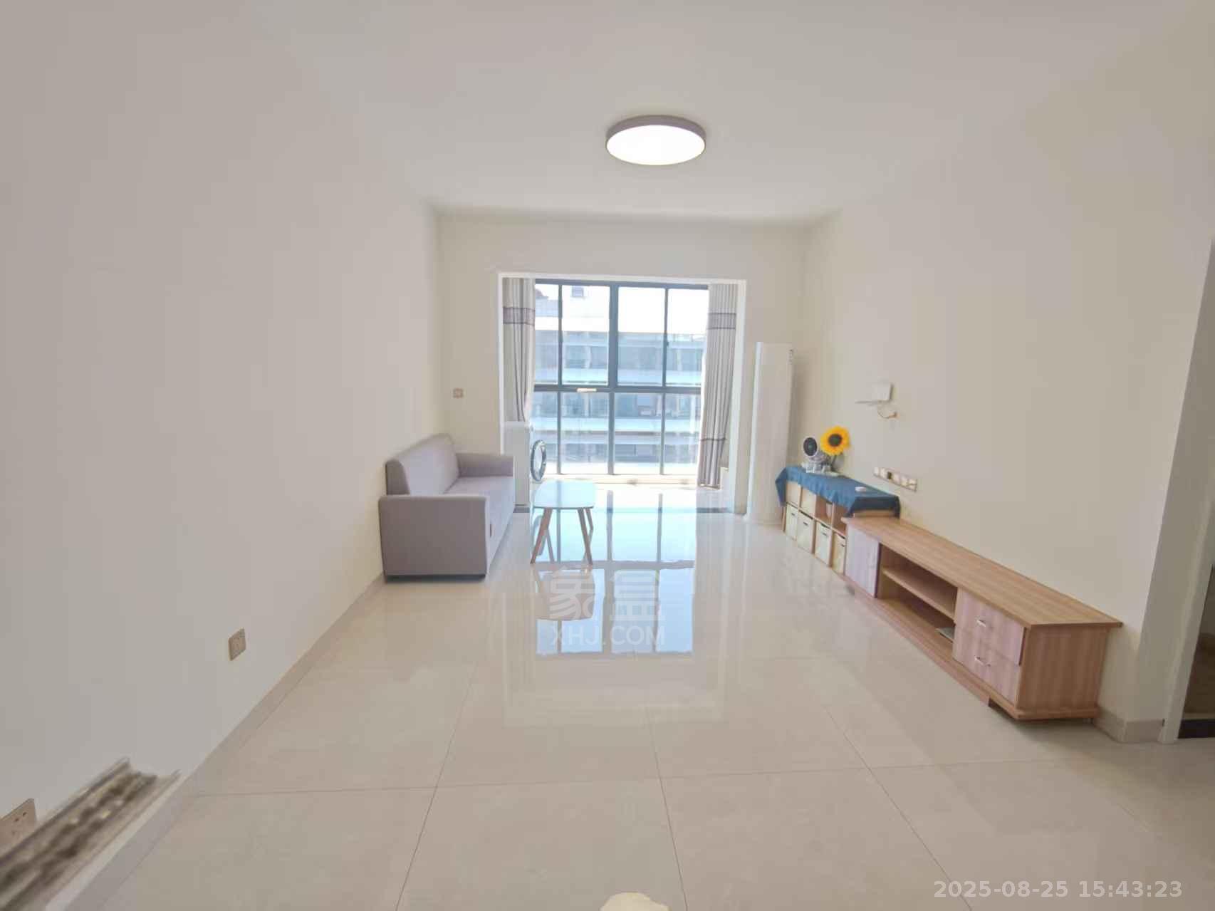 武广国际学苑  3室2厅1卫    1800.0元/月室内图1