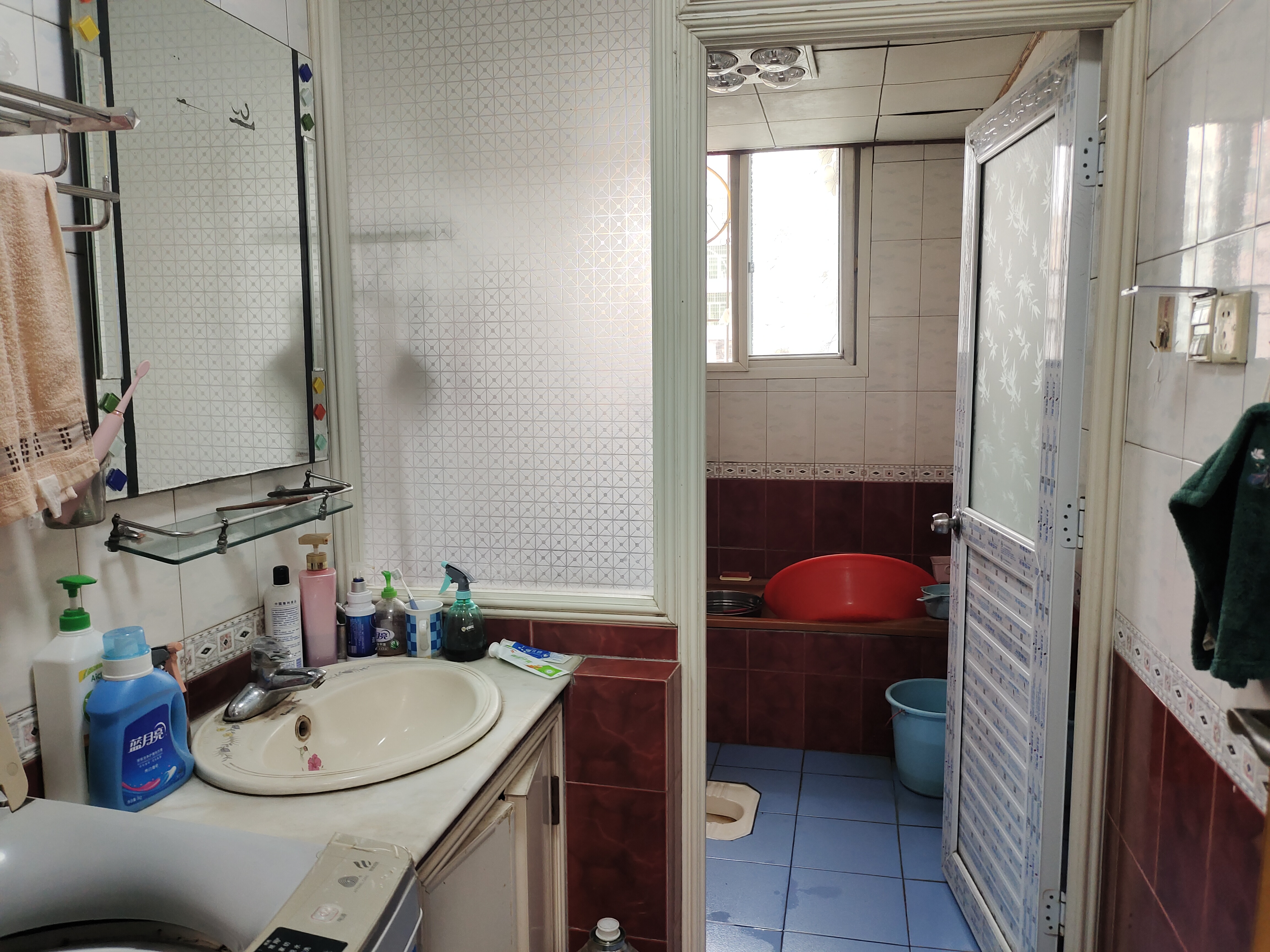 娄星北路市建安公司院内 3室1厅1卫 45.8万 娄星北路市建安公司院内 3室1厅1卫 45.8万卫生间