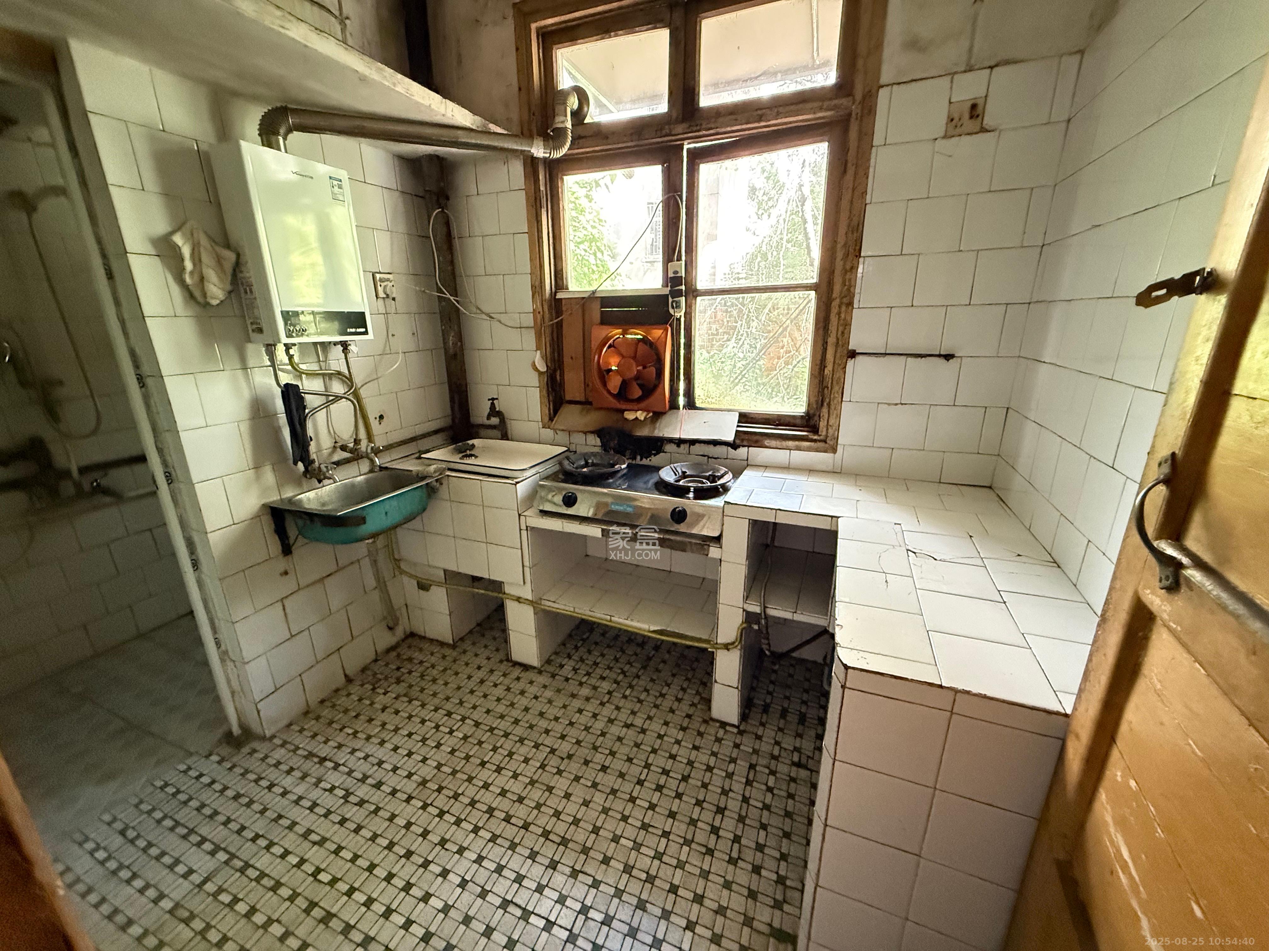 建安小区 2室1厅1卫 1100.0元/月 建安小区 2室1厅1卫 1100.0元/月室内图