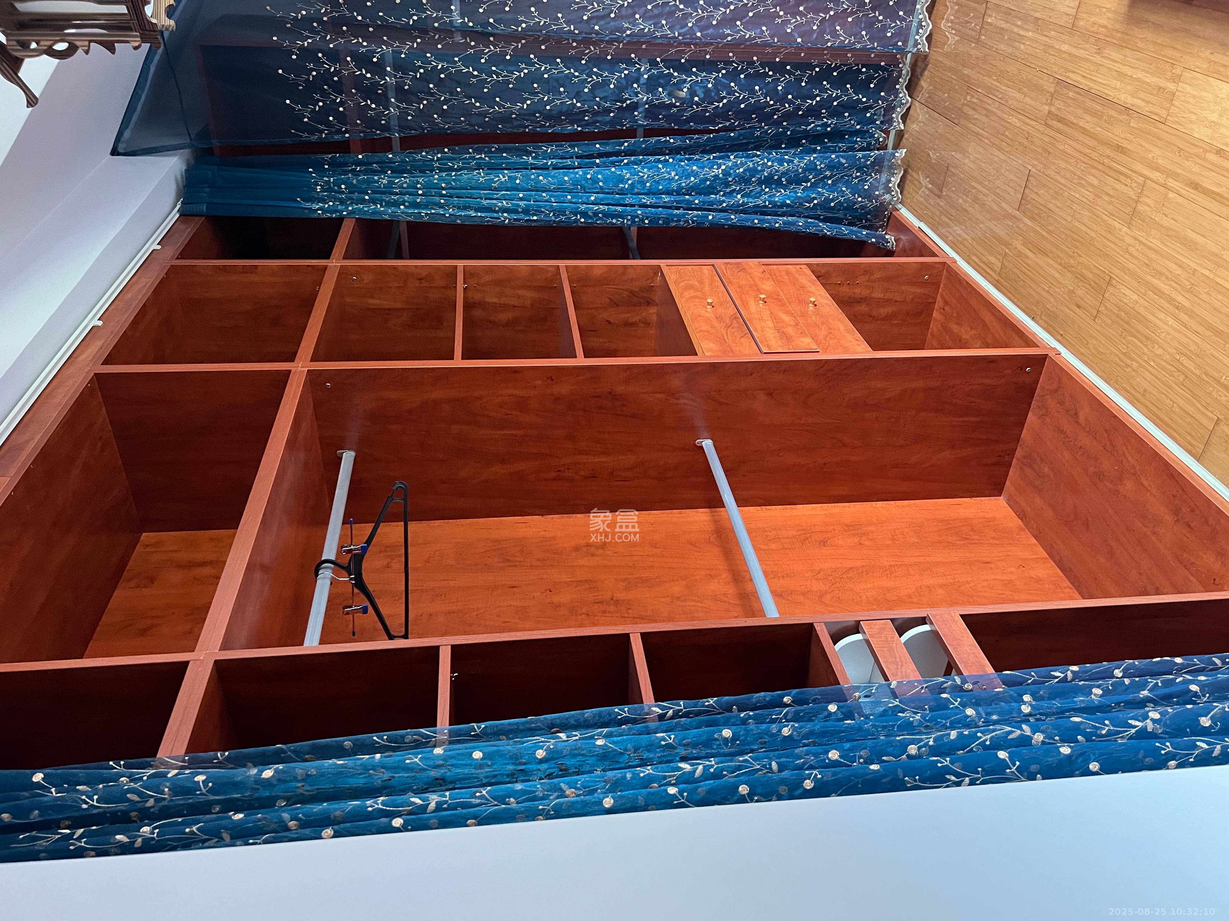 绿城桂花城 1室3厅1卫 5500.0元/月 绿城桂花城 1室3厅1卫 5500.0元/月室内图