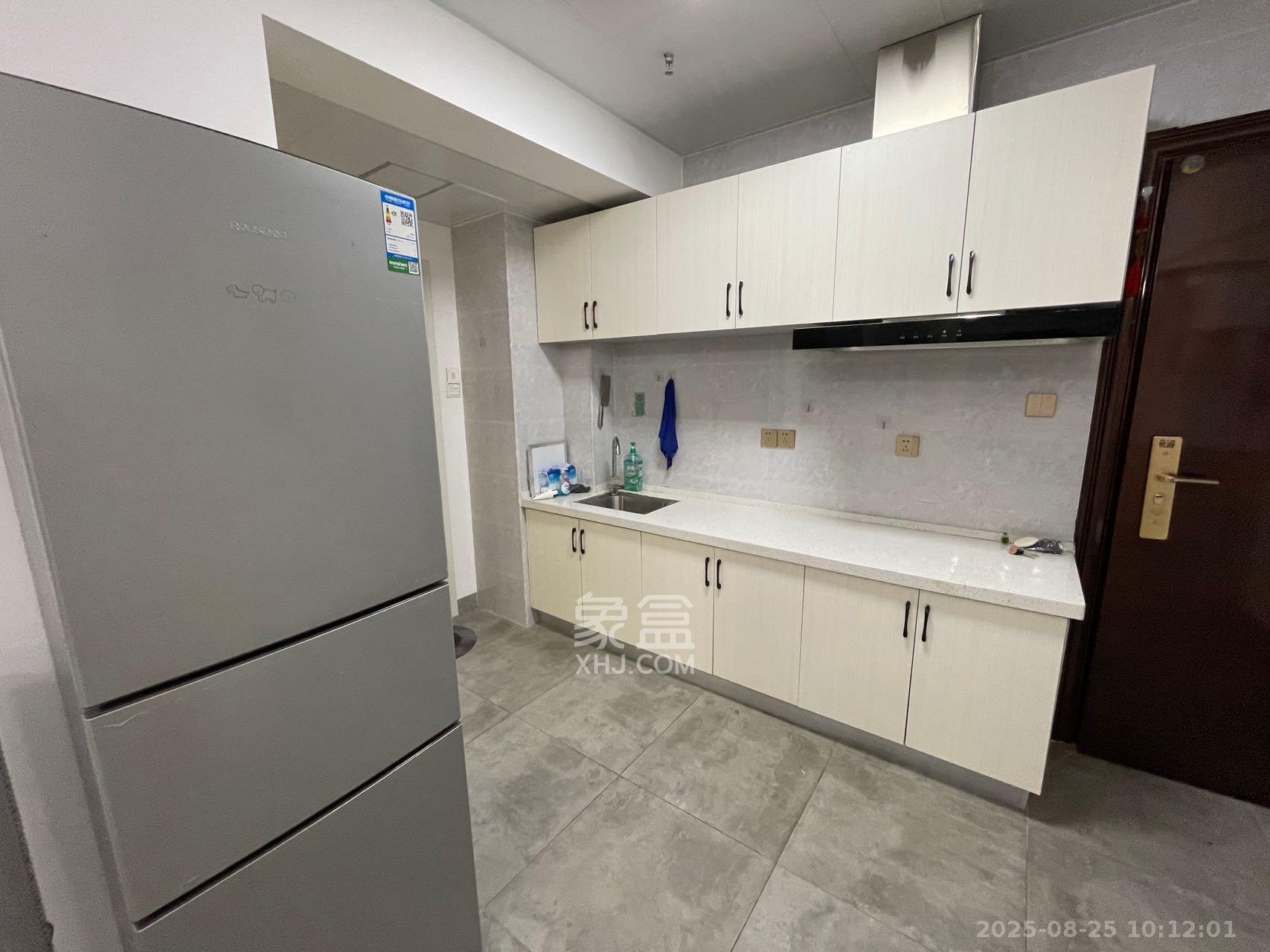 复地星光天地 1室0厅0卫 2400.0元/月 复地星光天地 1室0厅0卫 2400.0元/月室内图