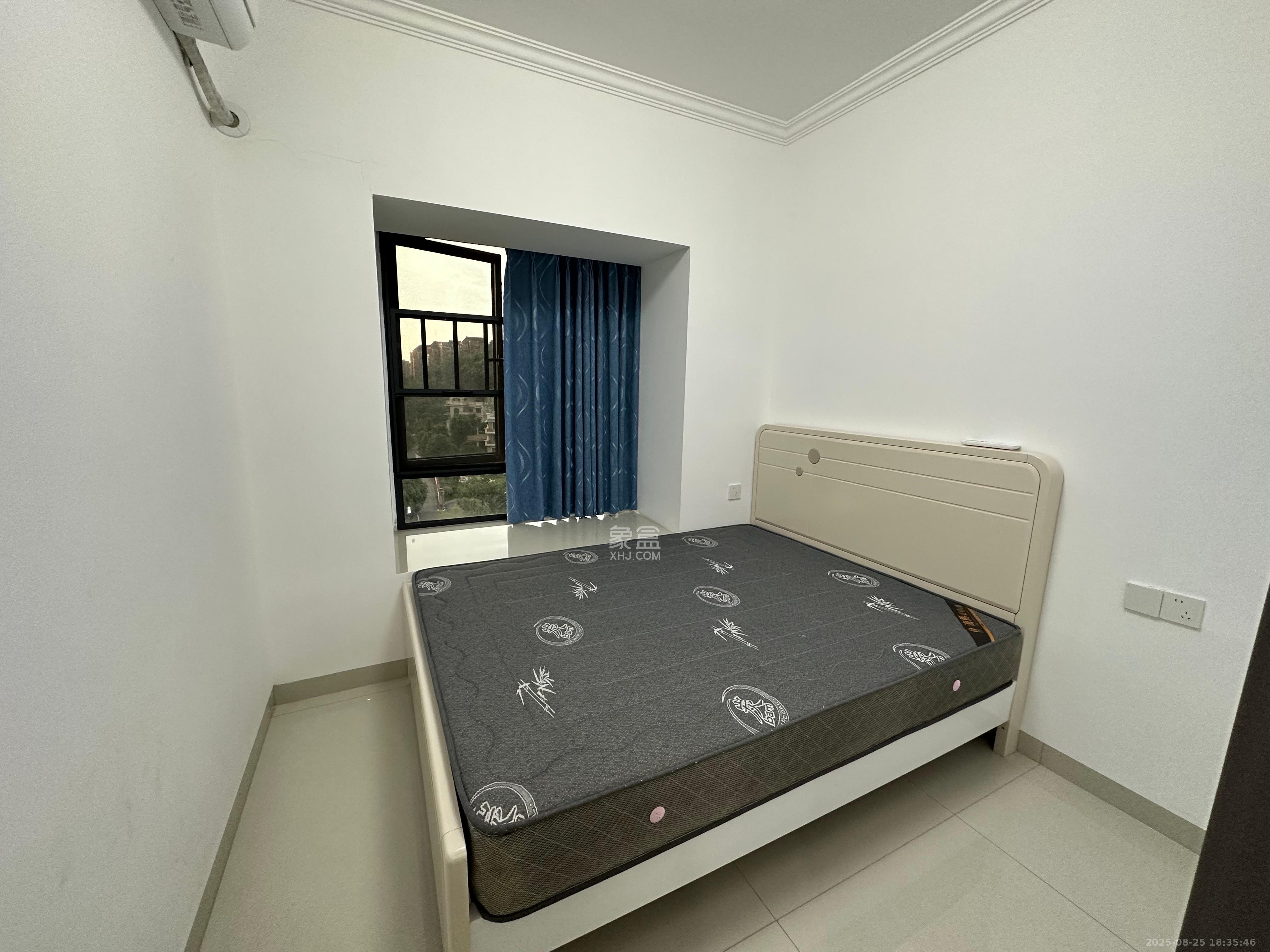 惟智园安置小区 4室2厅2卫 2600.0元/月 惟智园安置小区 4室2厅2卫 2600.0元/月室内图