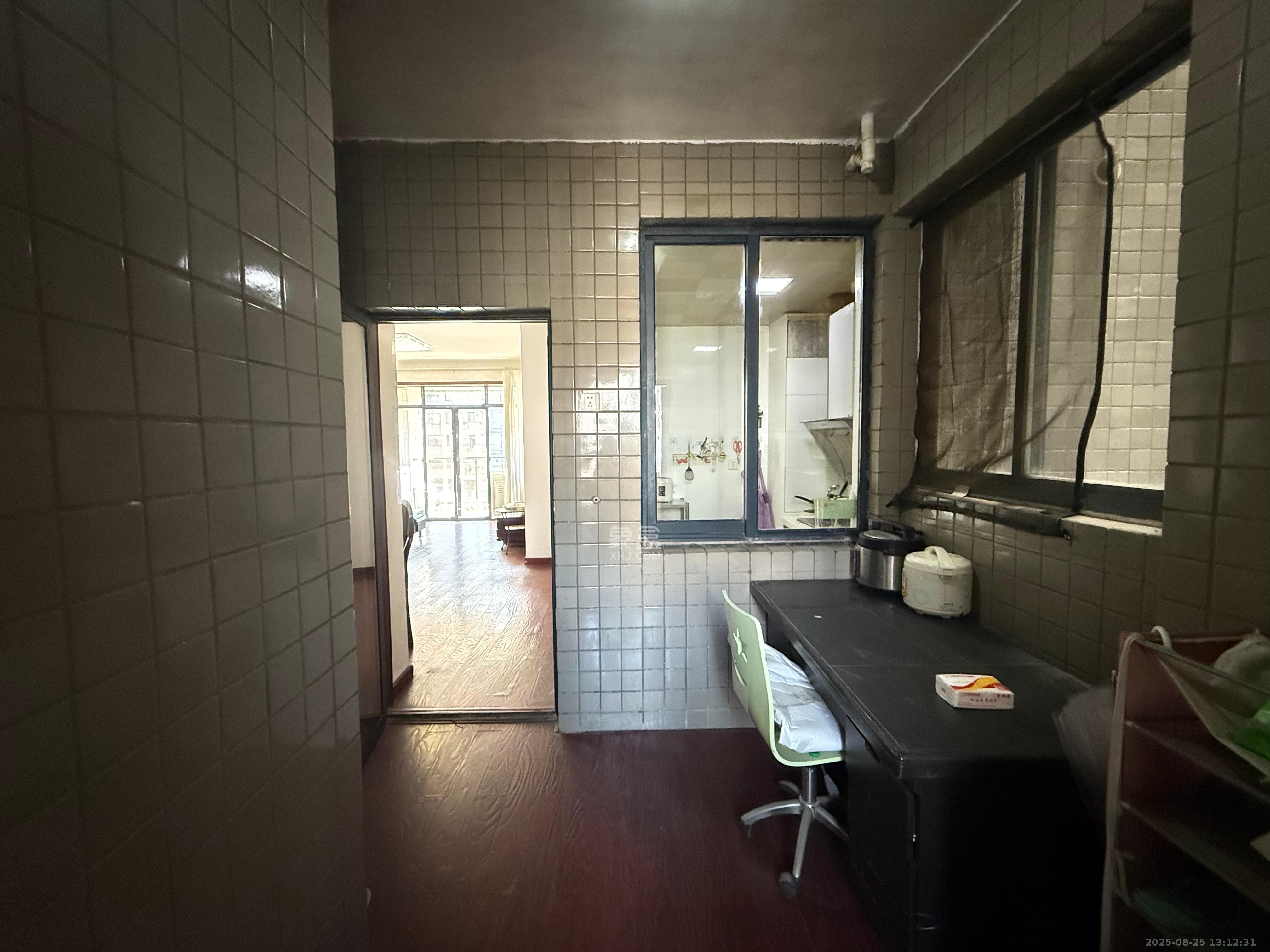 湘江世纪城达江苑  3室2厅1卫    2000.0元/月 湘江世纪城达江苑  3室2厅1卫    2000.0元/月室内图