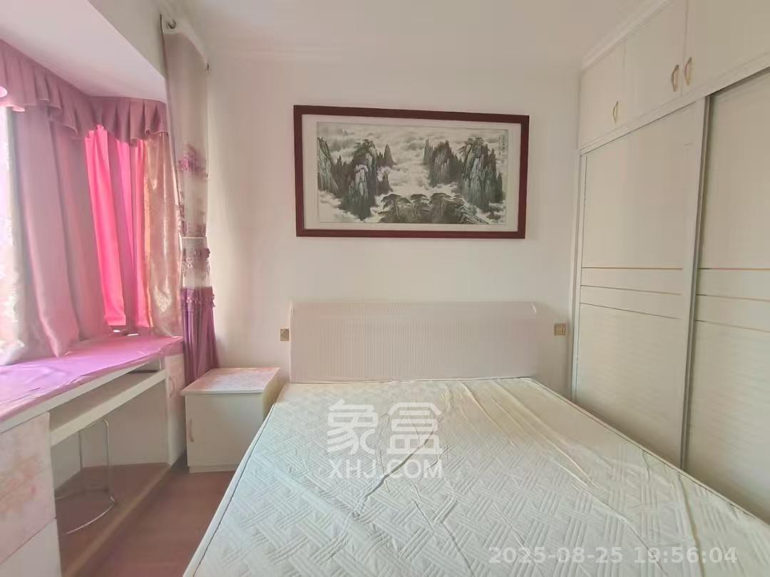 和泓梅溪四季  3室2厅2卫   2300.00元/月室内图