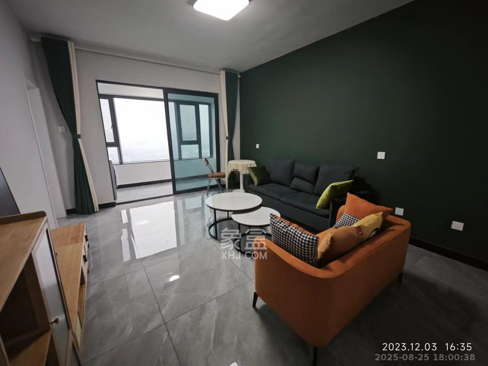 天鸿天府(天鸿中央大院)  3室2厅1卫    2800.0元/月 天鸿天府(天鸿中央大院)  3室2厅1卫    2800.0元/月室内图