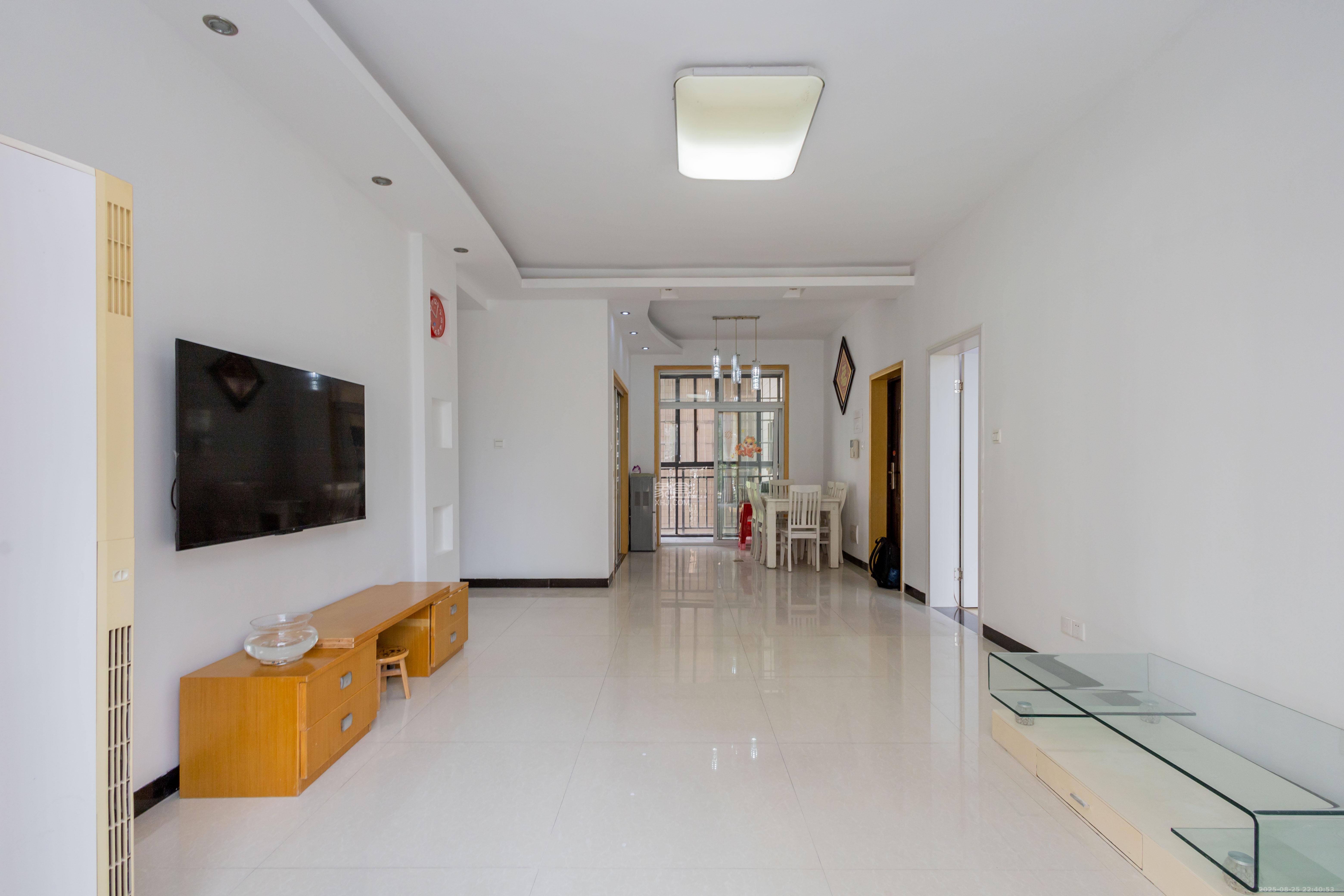 三景国际  3室2厅1卫    55.8万 三景国际  3室2厅1卫    55.8万