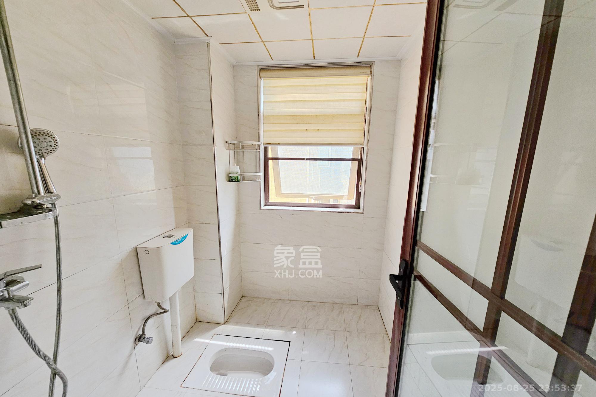 阳光城尚东湾学园区  2室1厅1卫    70.0万 阳光城尚东湾学园区  2室1厅1卫    70.0万其他