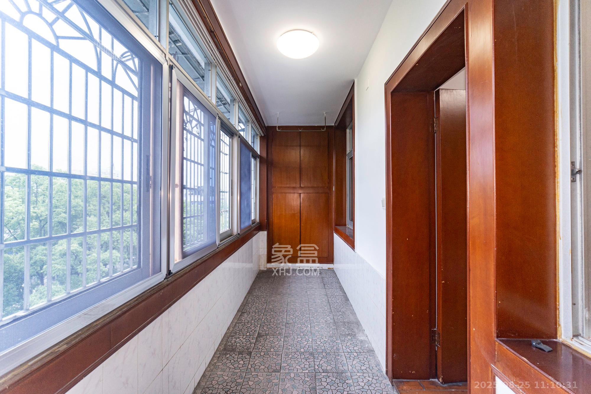 星邻东苑(工商局宿舍) 3室2厅1卫 1200.0元/月 星邻东苑(工商局宿舍) 3室2厅1卫 1200.0元/月室内图