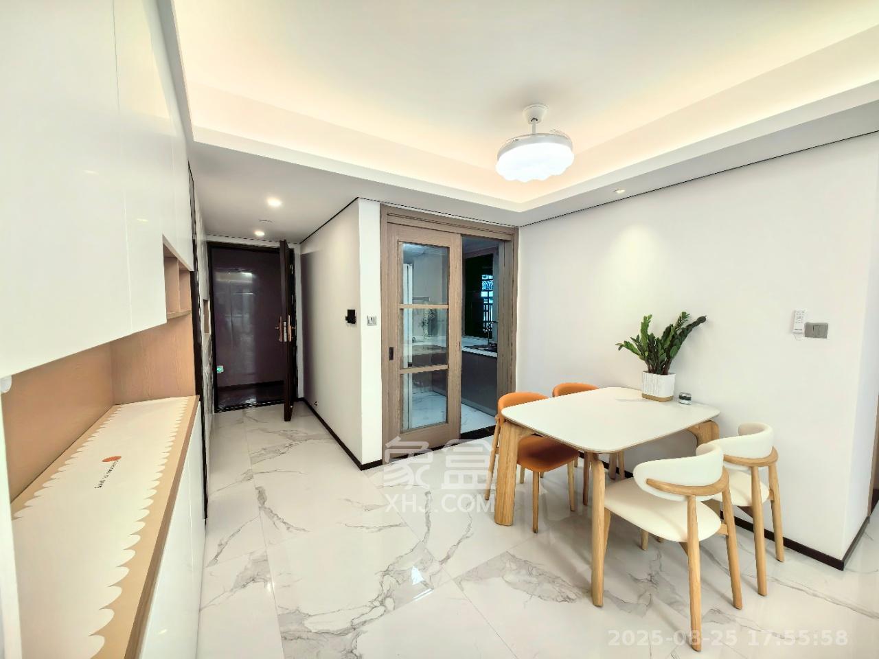 中海麓山境南区 3室2厅2卫 3000.00元/月 中海麓山境南区 3室2厅2卫 3000.00元/月室内图