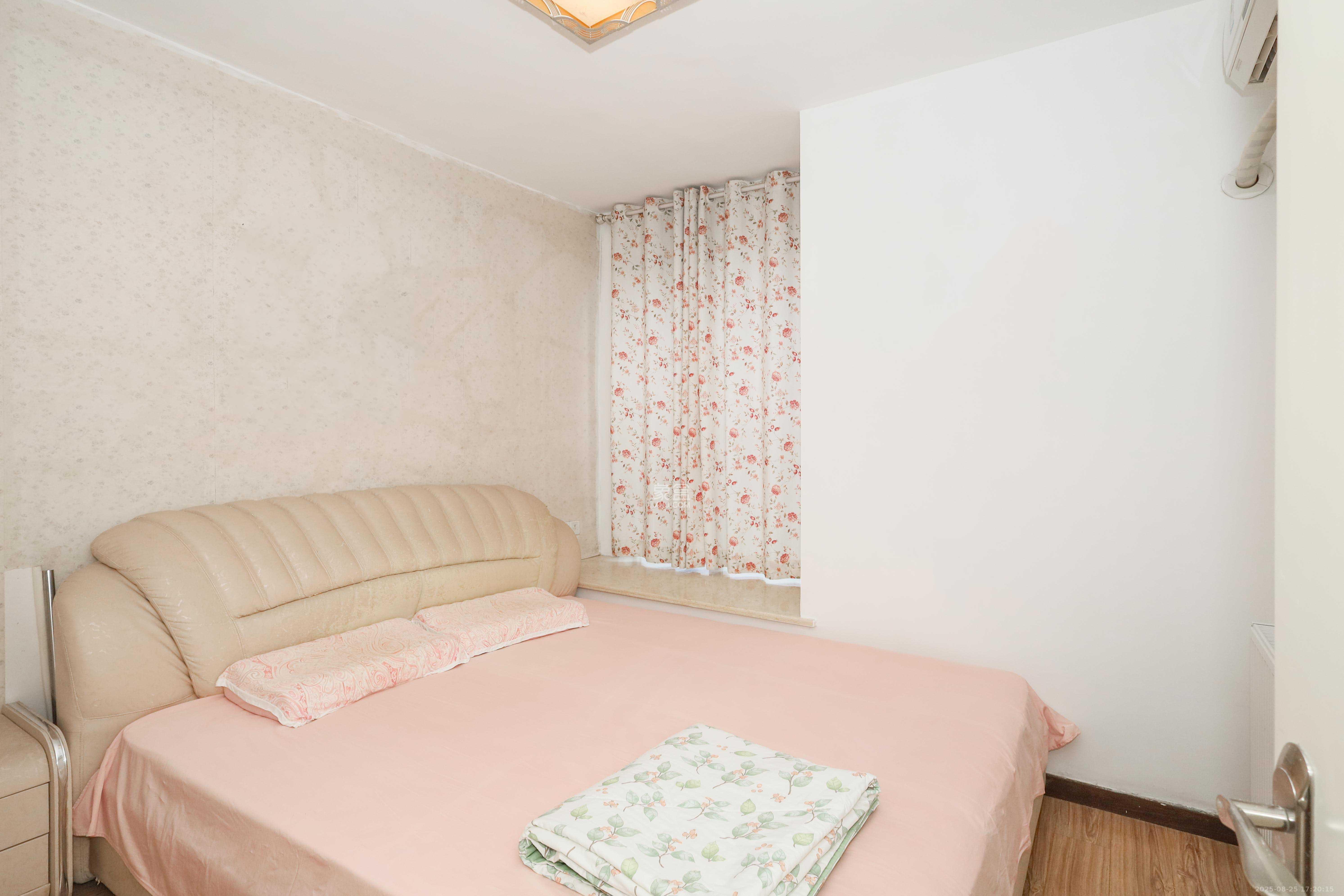 保利麓谷林语B区  3室2厅1卫    85.0万 保利麓谷林语B区  3室2厅1卫    85.0万卧室