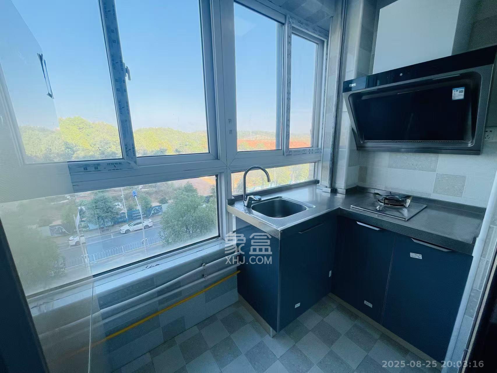 五矿紫湖香醍  1室1厅1卫    950.0元/月 五矿紫湖香醍  1室1厅1卫    950.0元/月室内图