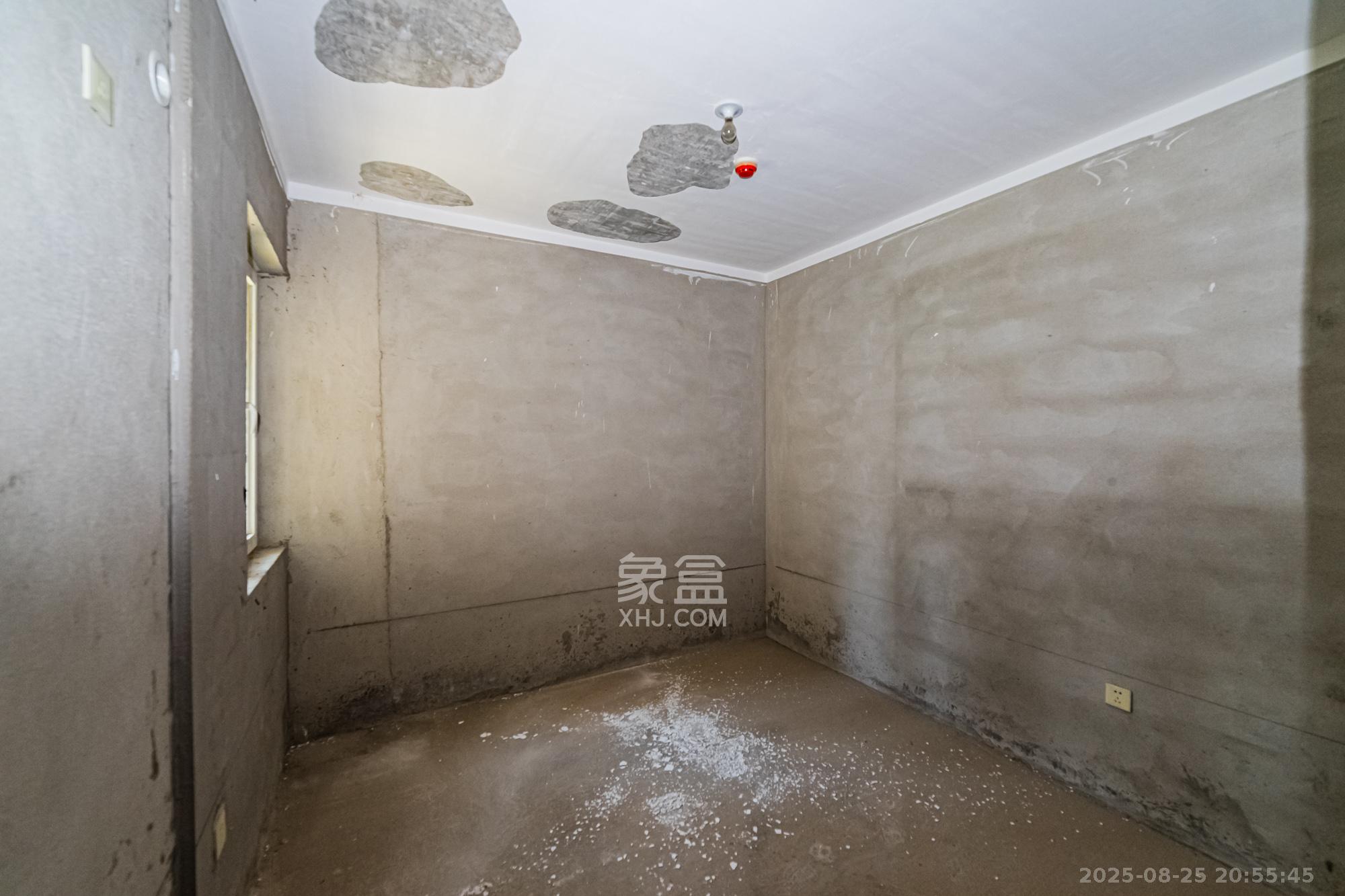 北辰三角洲C2区  3室1厅1卫   148.00万卧室