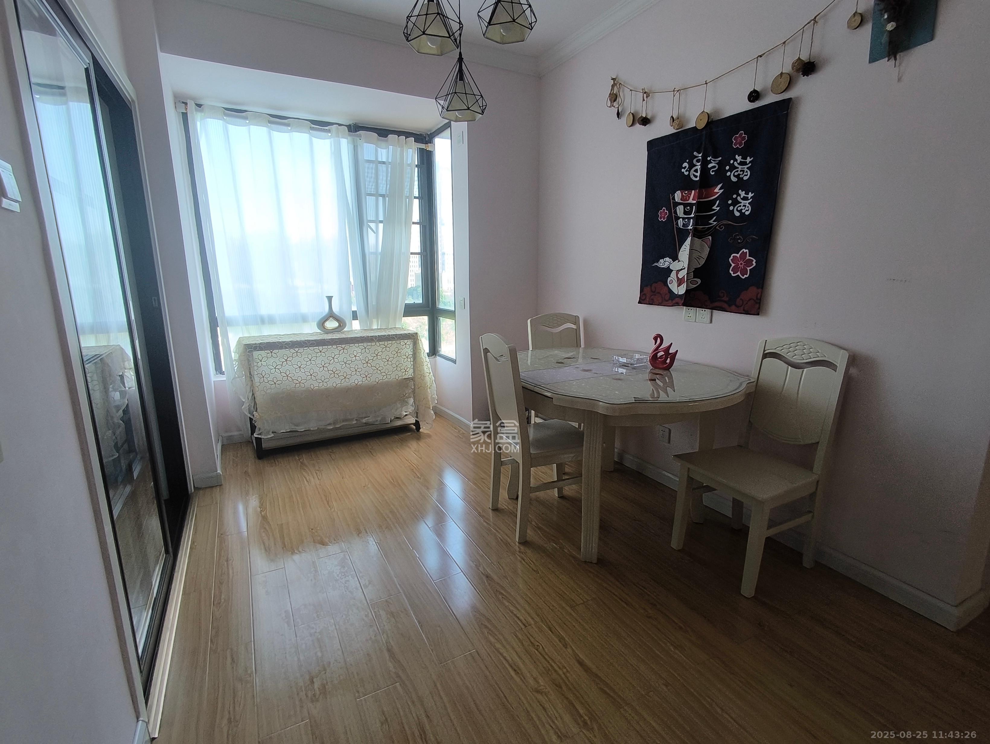 金轮星光名座 3室1厅1卫 2500.0元/月 金轮星光名座 3室1厅1卫 2500.0元/月室内图