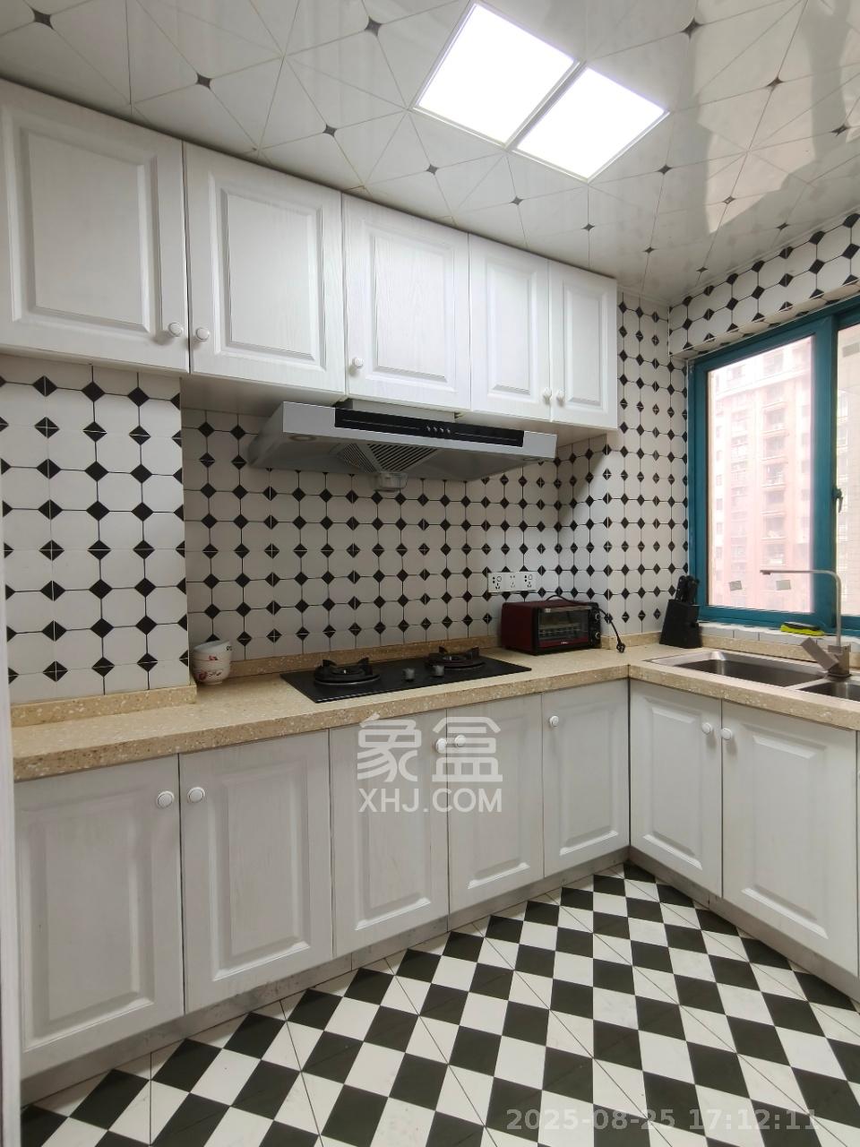 蝴蝶谷 1室1厅1卫 1000.0元/月 蝴蝶谷 1室1厅1卫 1000.0元/月室内图