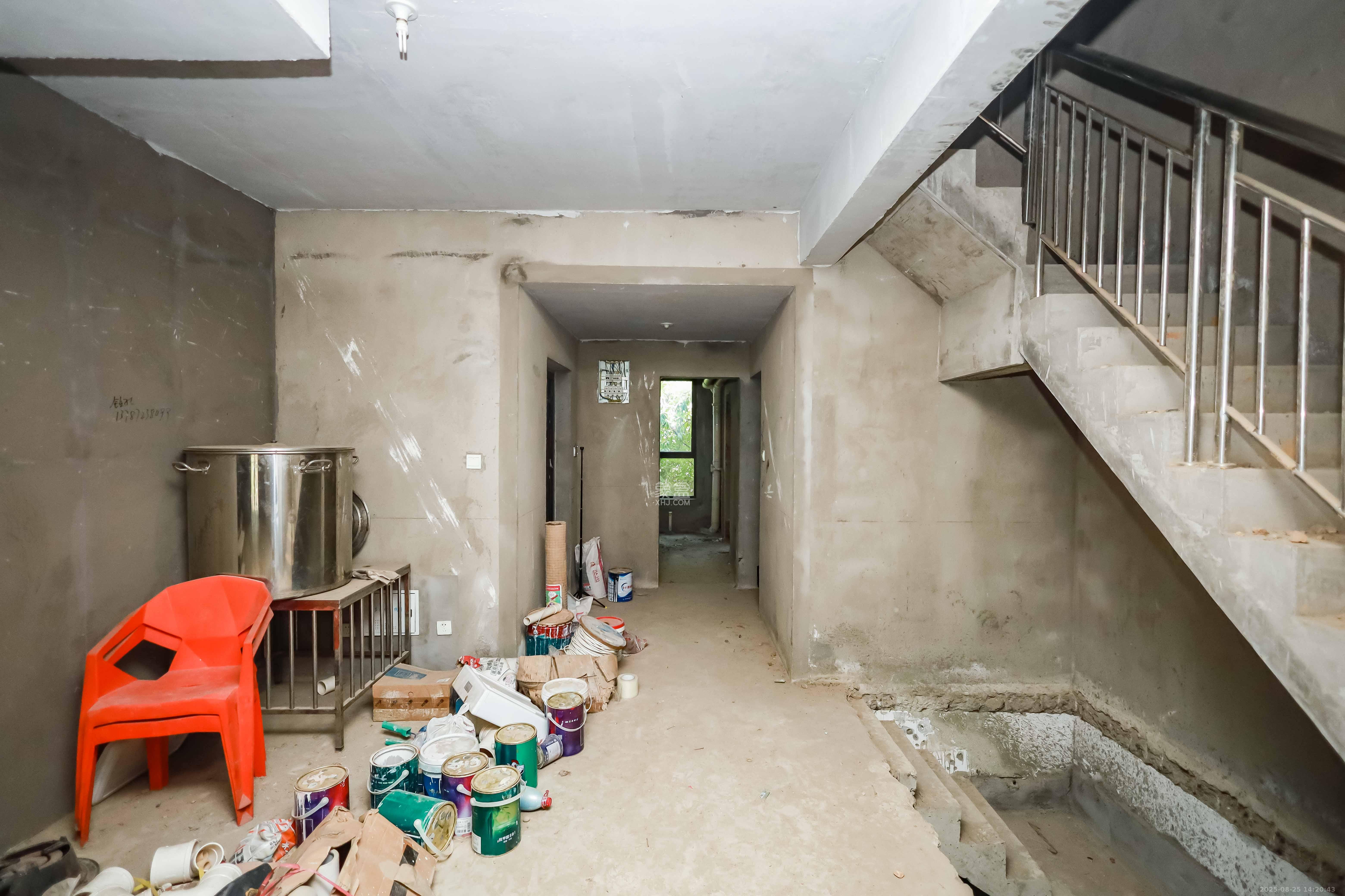 奥克斯缔壹城 3室2厅2卫 270.0万 奥克斯缔壹城 3室2厅2卫 270.0万客厅