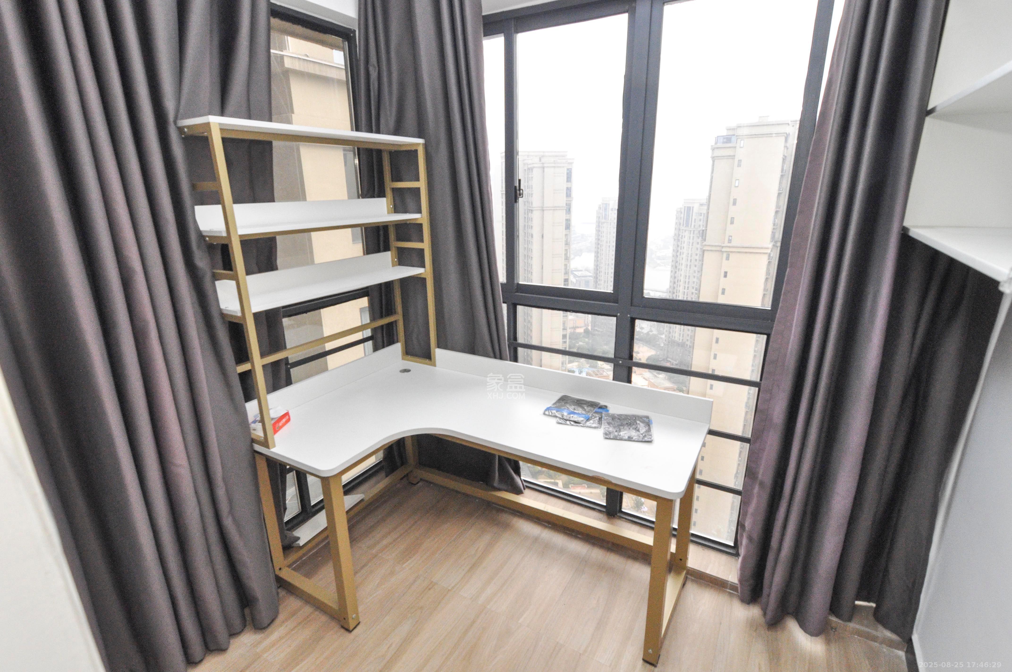 中建梅溪湖中心  3室2厅1卫    3200.0元/月 中建梅溪湖中心  3室2厅1卫    3200.0元/月室内图