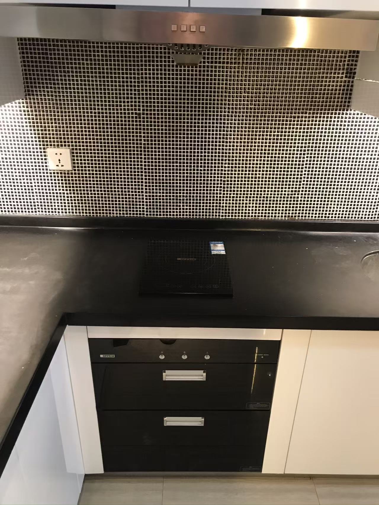 海航国际广场 1室1厅1卫 3500.0元/月 海航国际广场 1室1厅1卫 3500.0元/月室内图