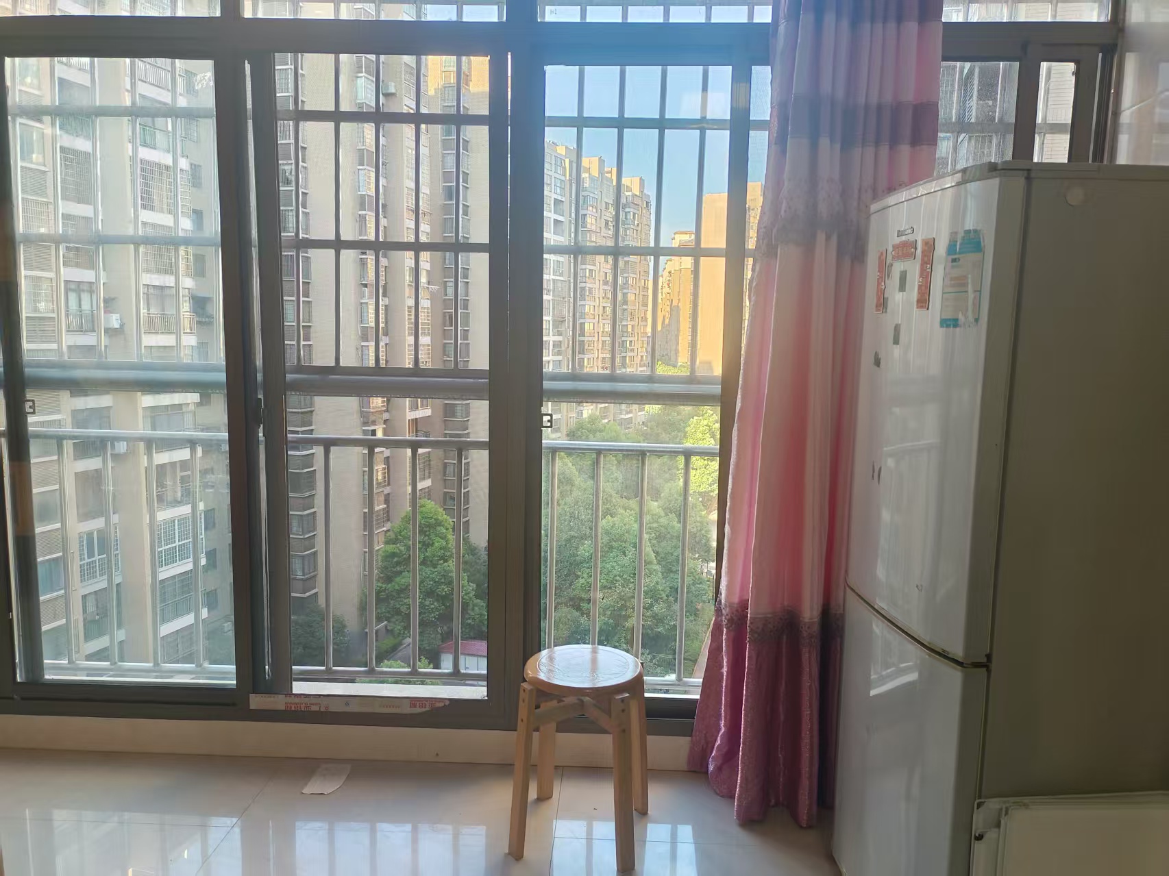 香格里拉  1室1厅1卫    800.0元/月室内图