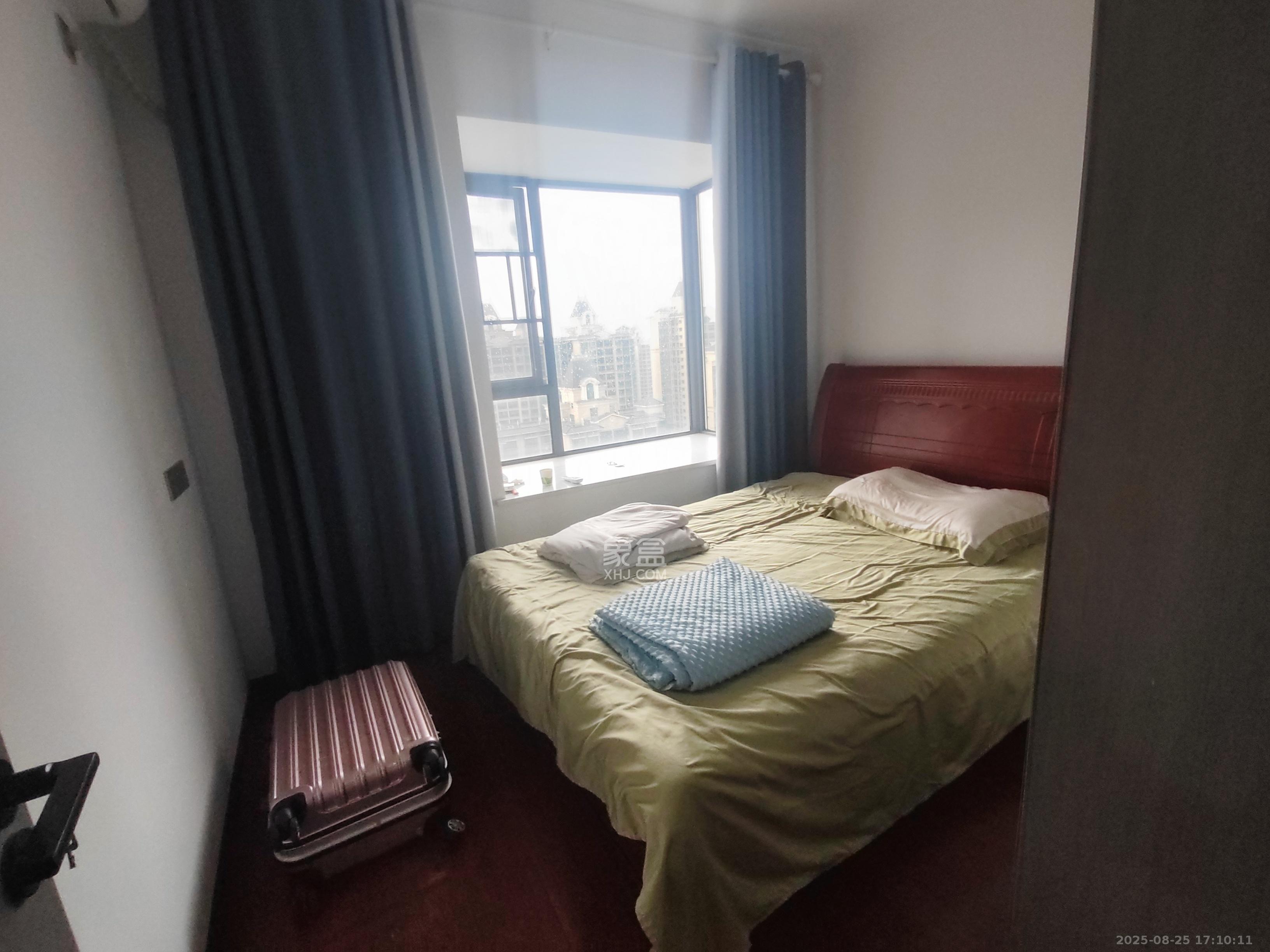中建悦和城  5室2厅1卫   3000.00元/月室内图