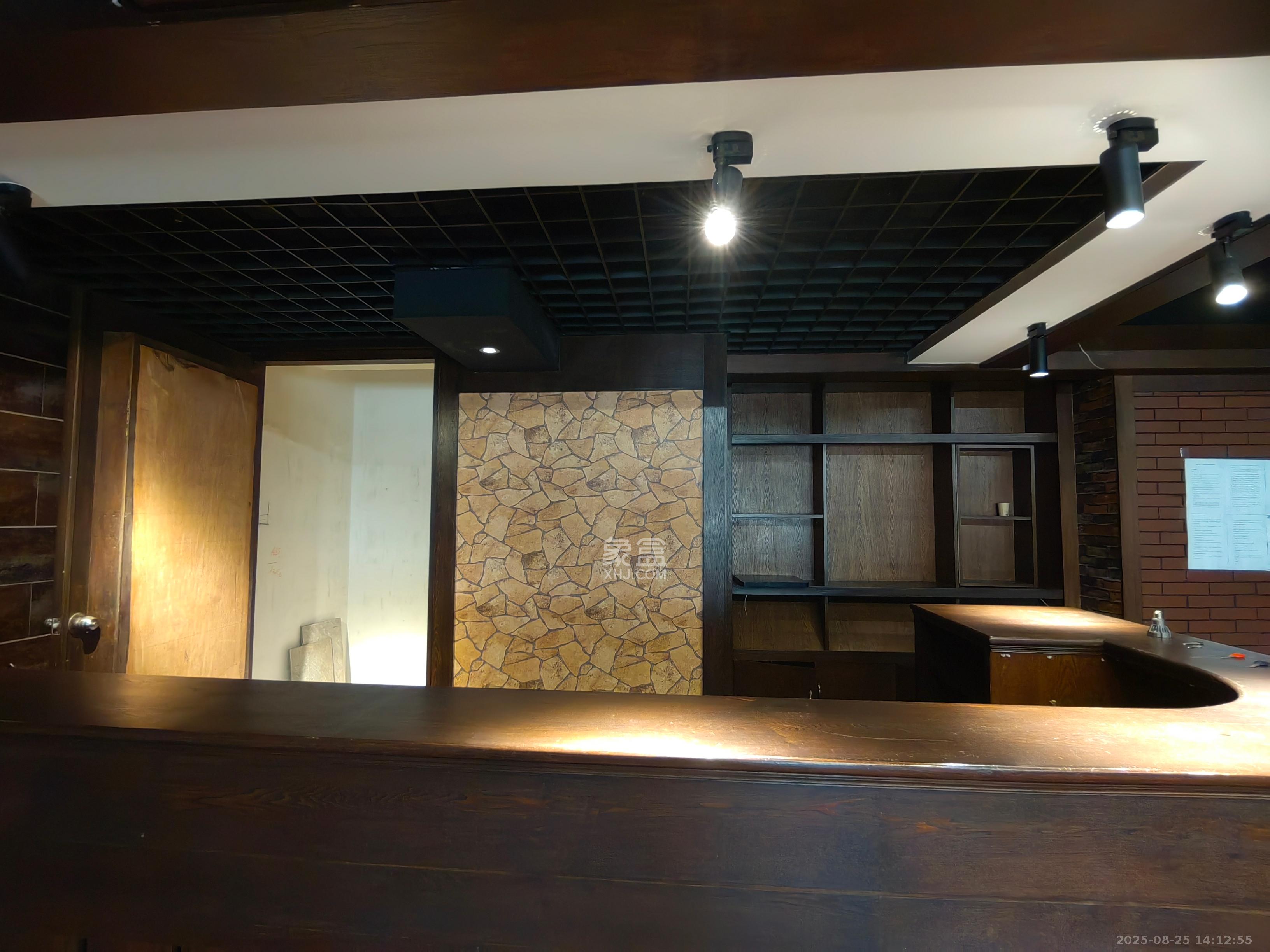 万象新天  1室1厅1卫    2800.0元/月室内图