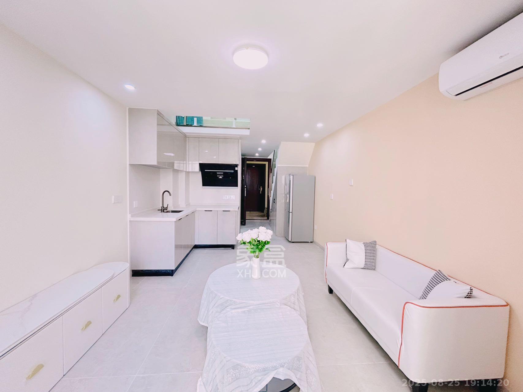 碧桂园城市之光  1室0厅0卫    2400.0元/月 碧桂园城市之光  1室0厅0卫    2400.0元/月室内图