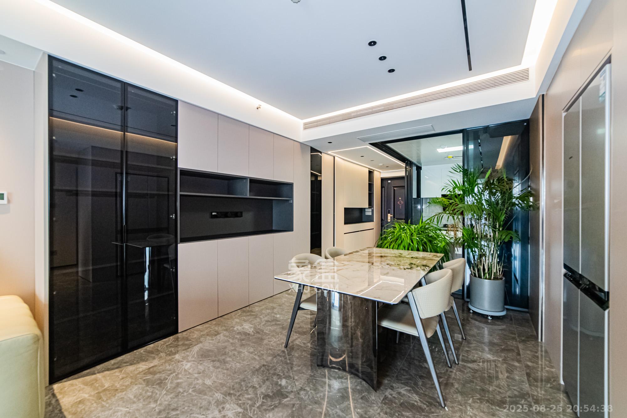 北辰瀚江府  3室2厅2卫    330.0万 北辰瀚江府  3室2厅2卫    330.0万客厅