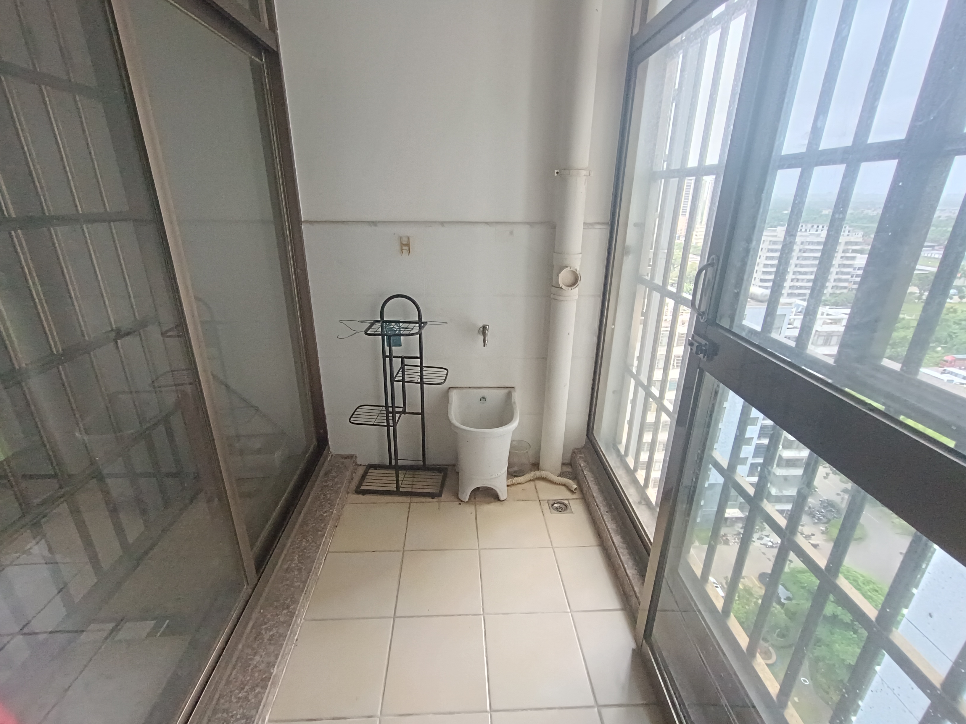 儒俊雅苑 1室0厅1卫 1100.00元/月 儒俊雅苑 1室0厅1卫 1100.00元/月室内图