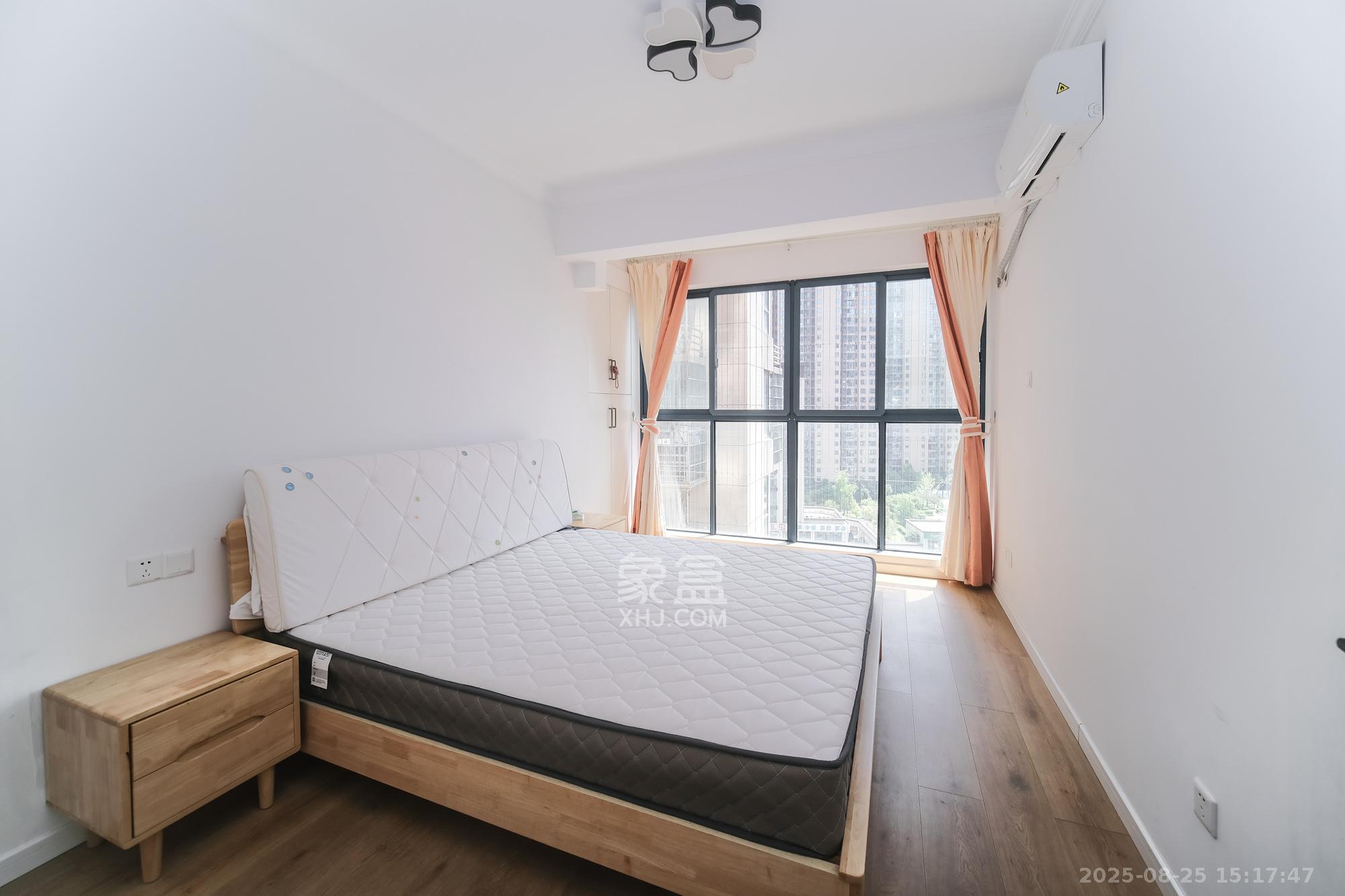 筑梦星园 4室2厅2卫 95.0万 筑梦星园 4室2厅2卫 95.0万卧室